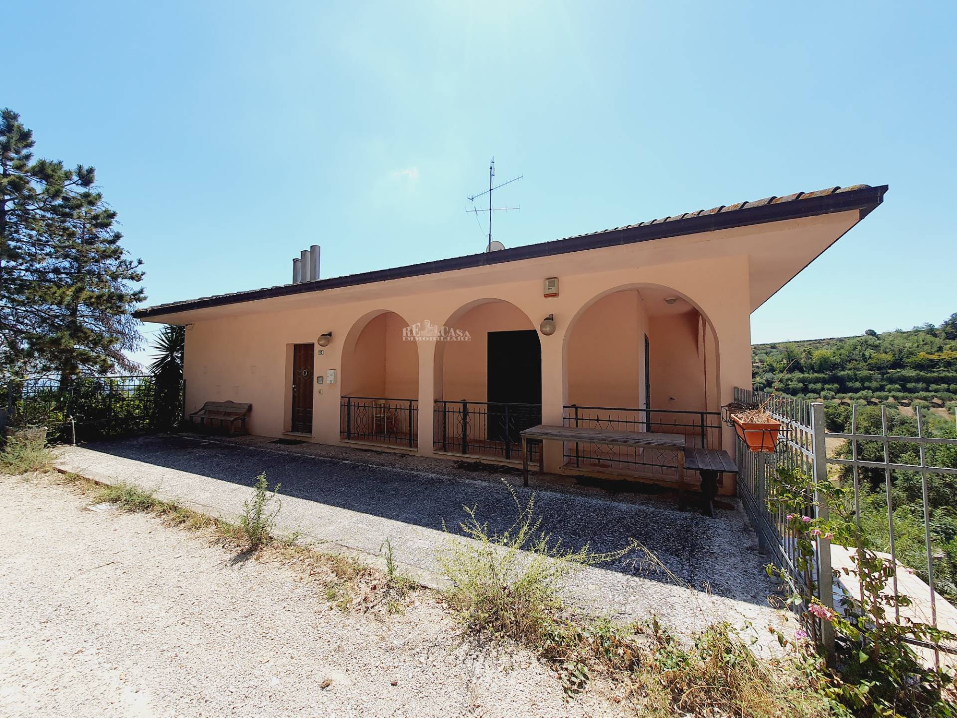 Casa in vendita a Montefiore dell'Aso