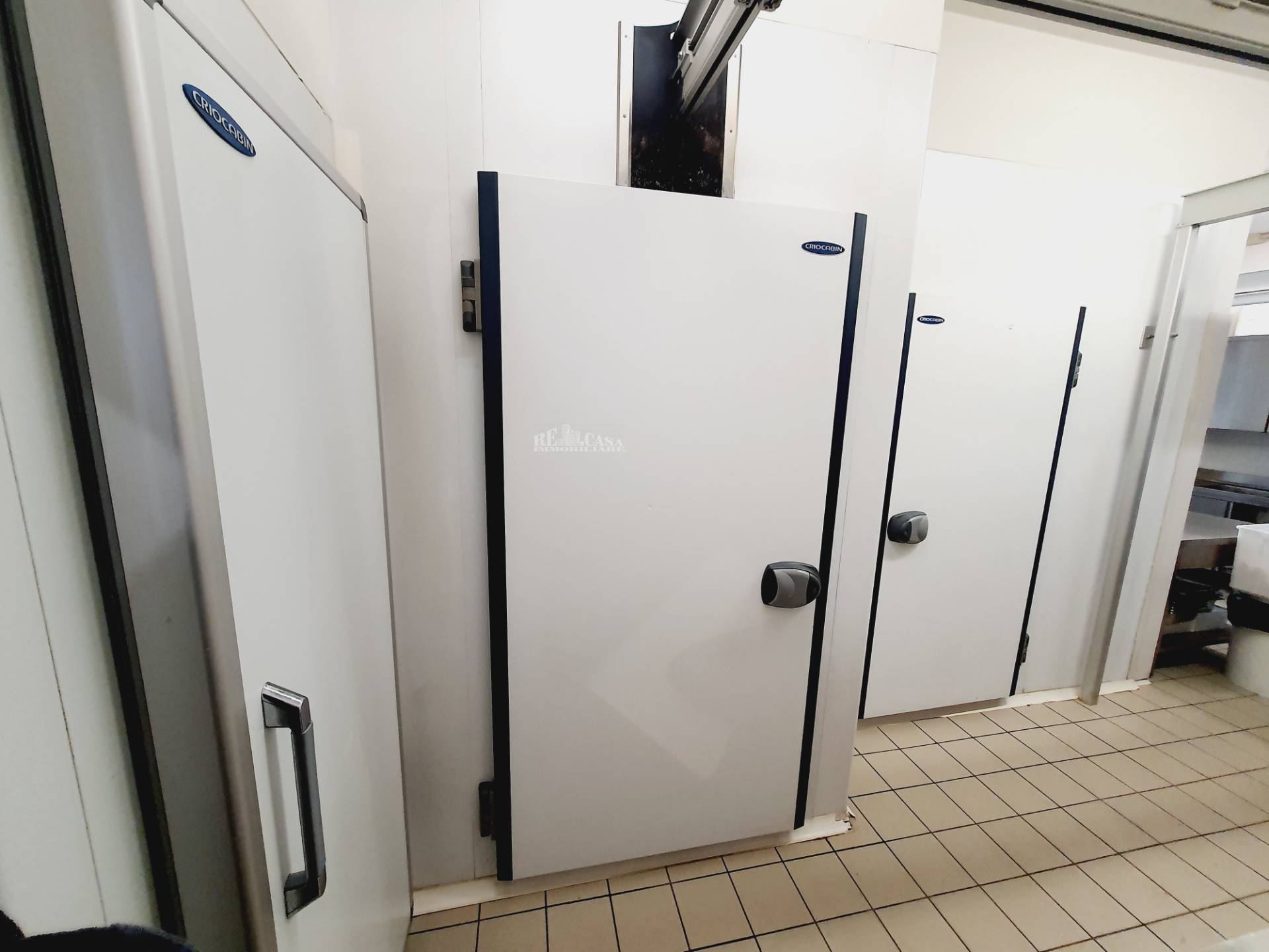 Attivit commerciale in vendita a San Benedetto del Tronto, PORTO D'ASCOLI (lungomare)