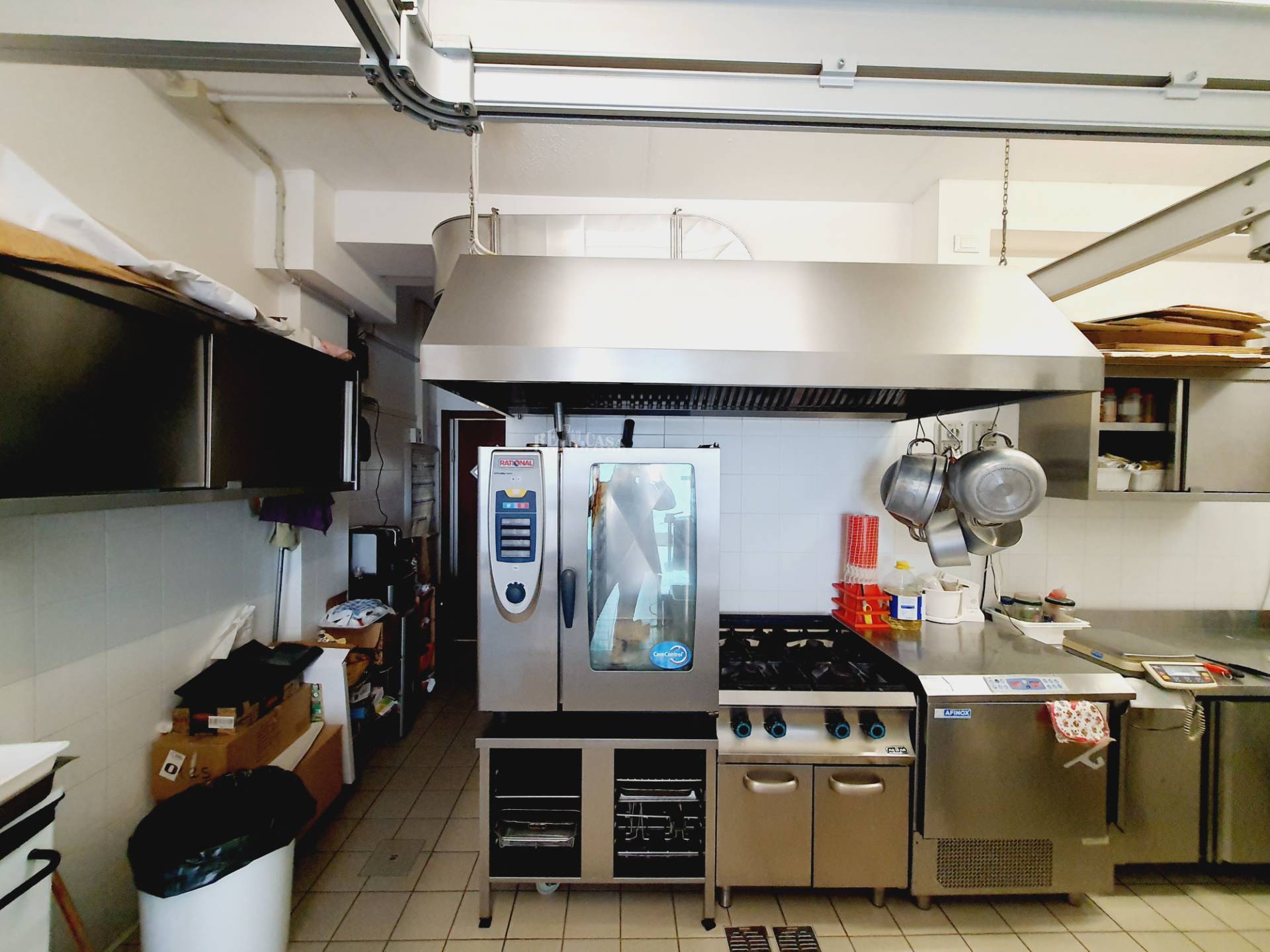 Attivit commerciale in vendita a San Benedetto del Tronto, PORTO D'ASCOLI (lungomare)