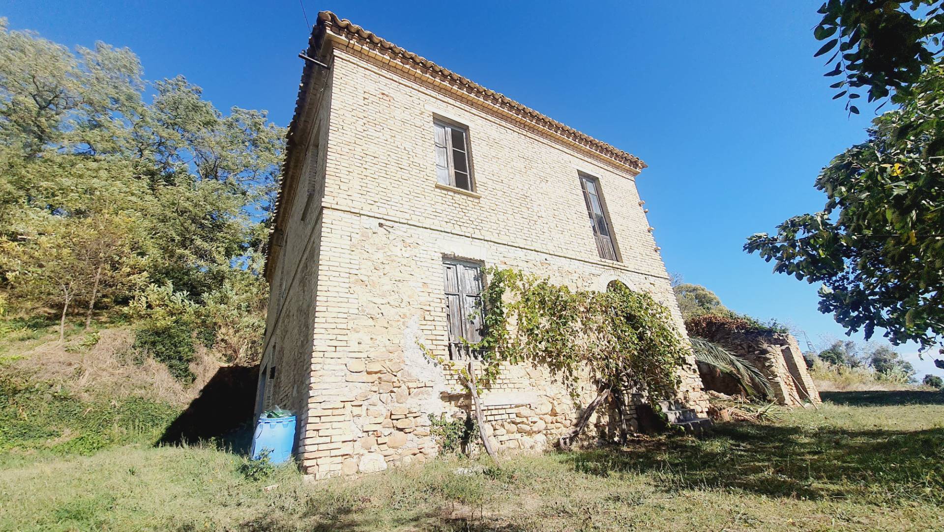 Casale / Rustico in vendita a Colonnella