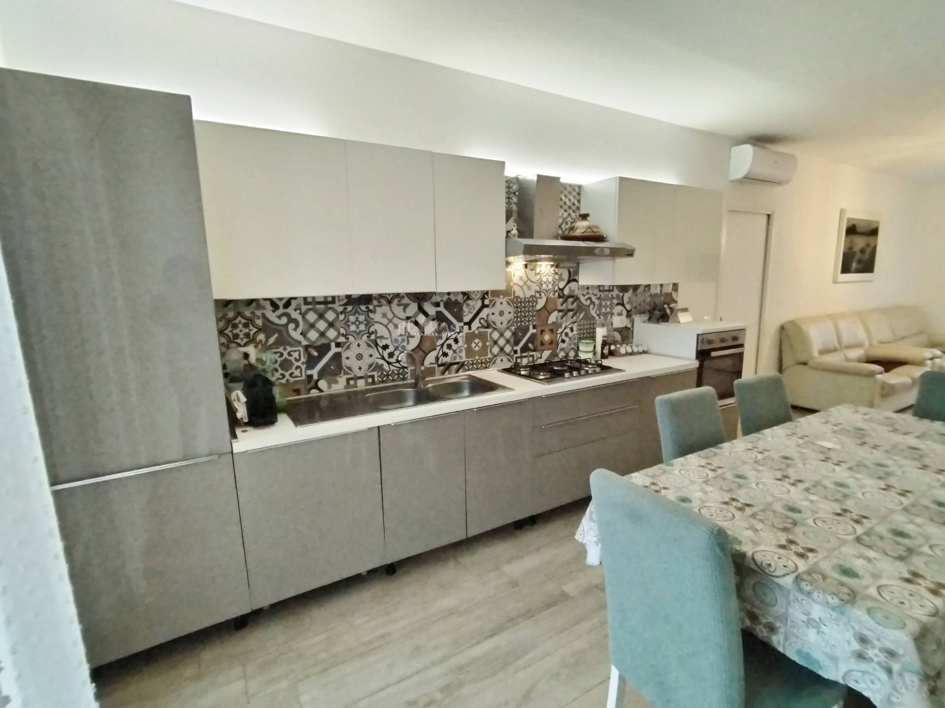 Appartamento in vendita a San Benedetto del Tronto, PORTO D'ASCOLI (lungomare)