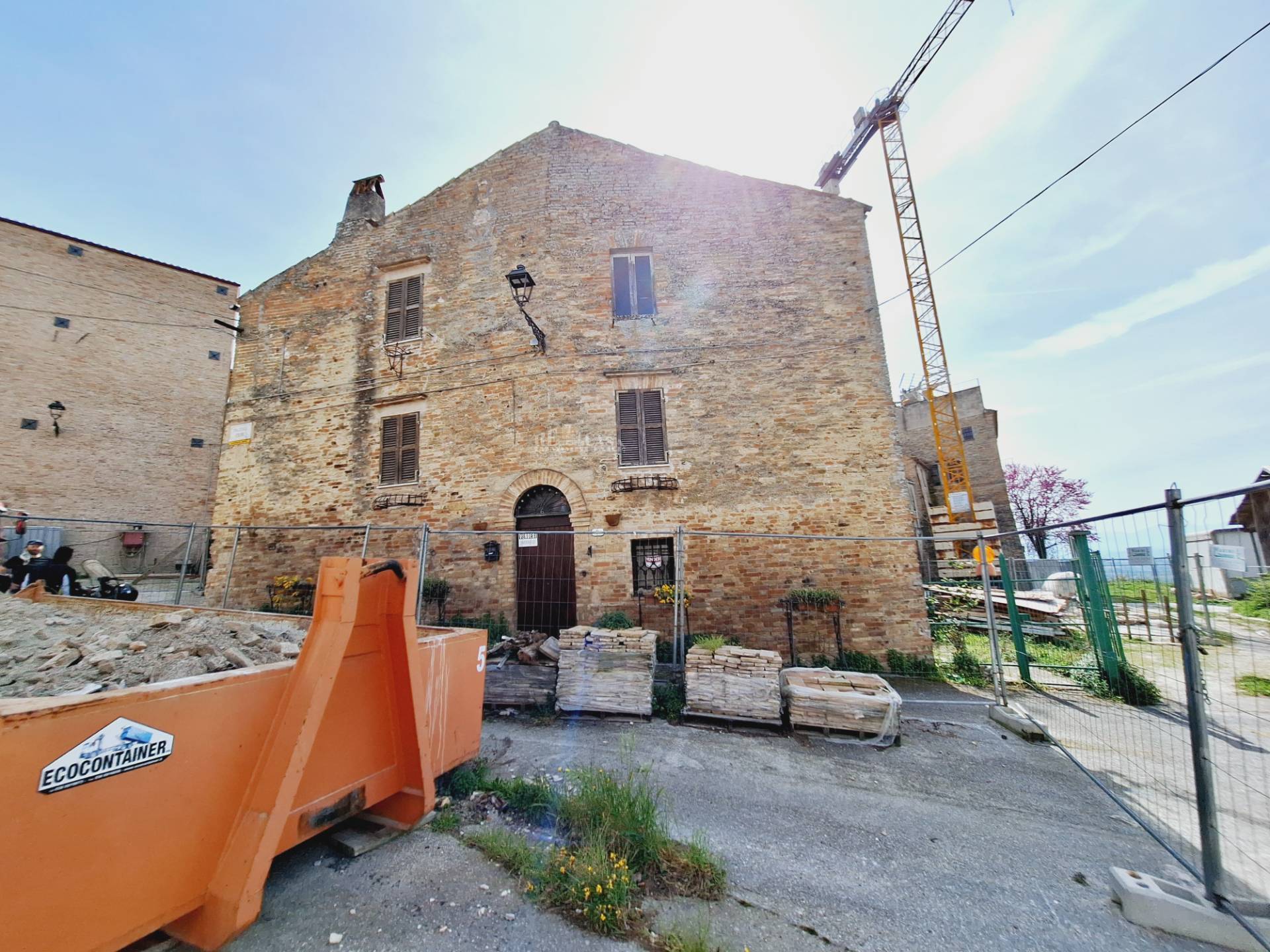 Casa in vendita a Montefiore dell'Aso