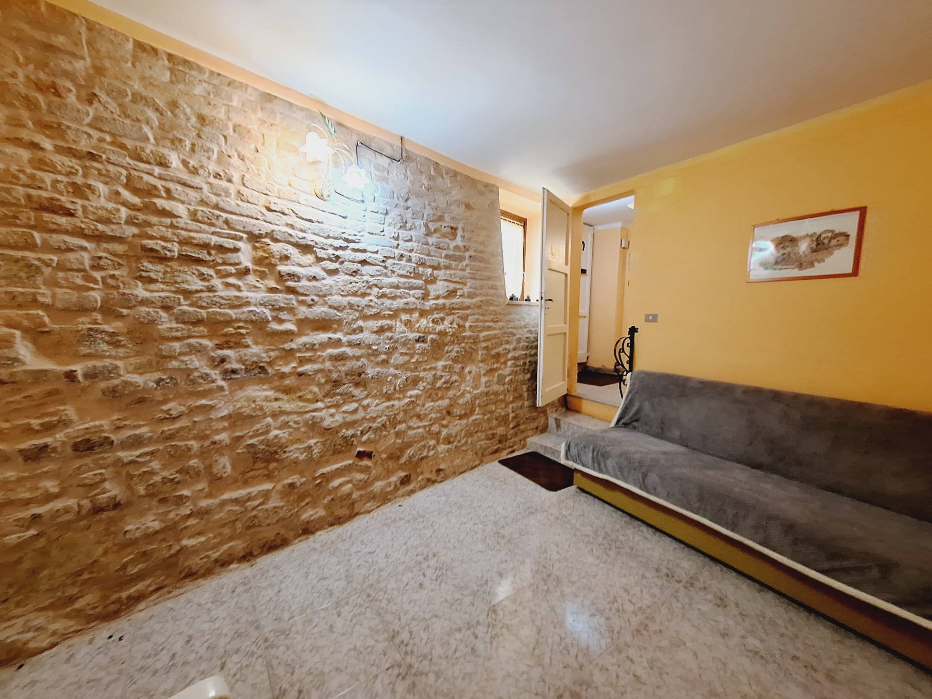 Casa in vendita a Montefiore dell'Aso