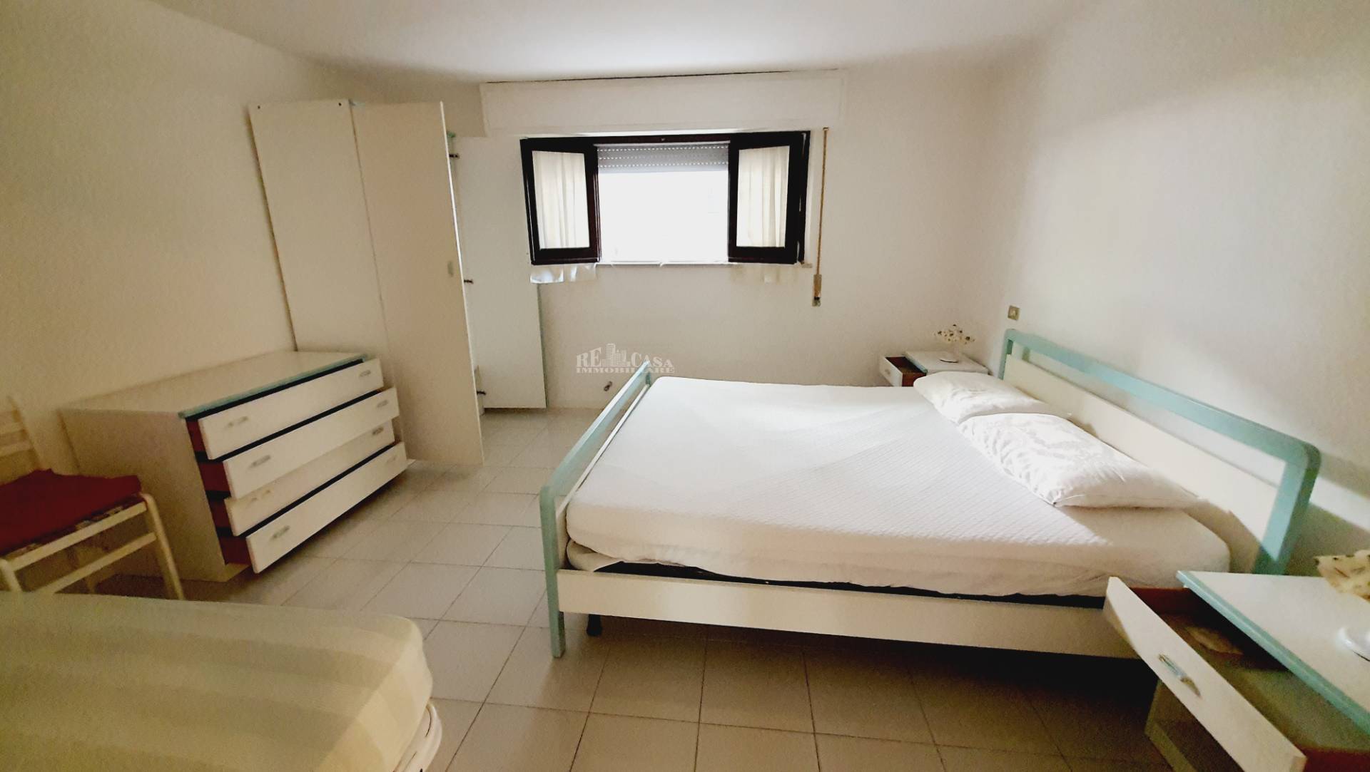 Palazzo / Stabile in vendita a Martinsicuro, Zona Mare