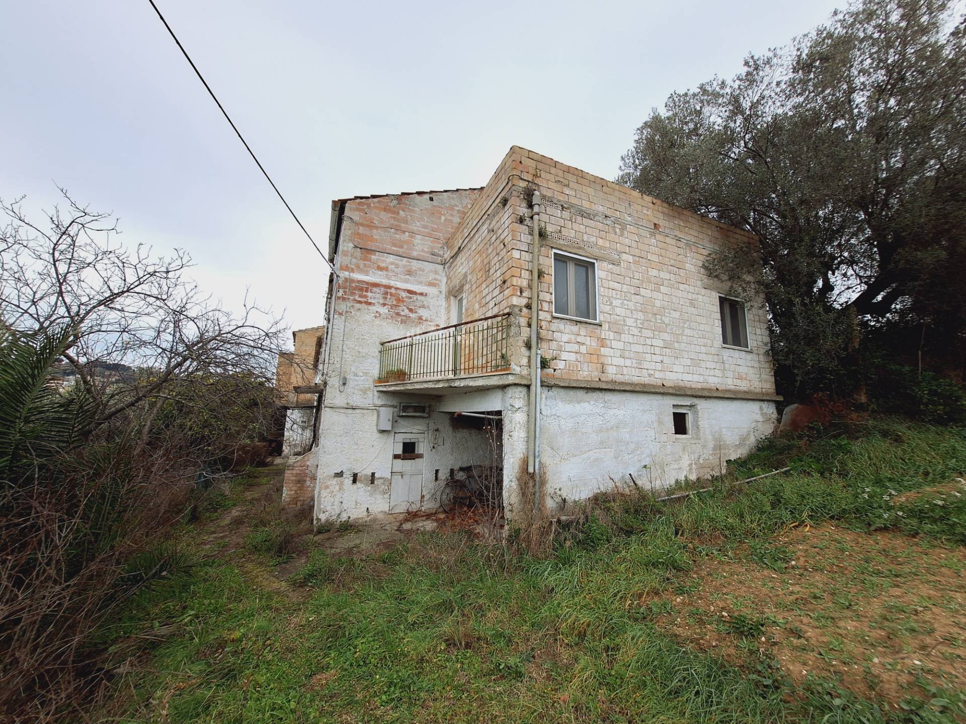 Casa in vendita a San Benedetto del Tronto, RESIDENZIALE (sopra la Strada Statale)