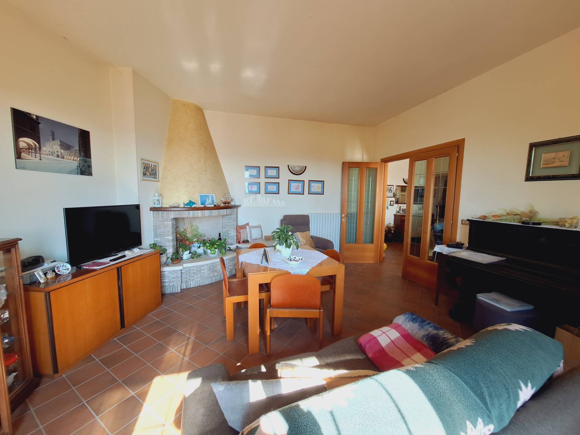 Casa in vendita a Castorano, COLLINARE