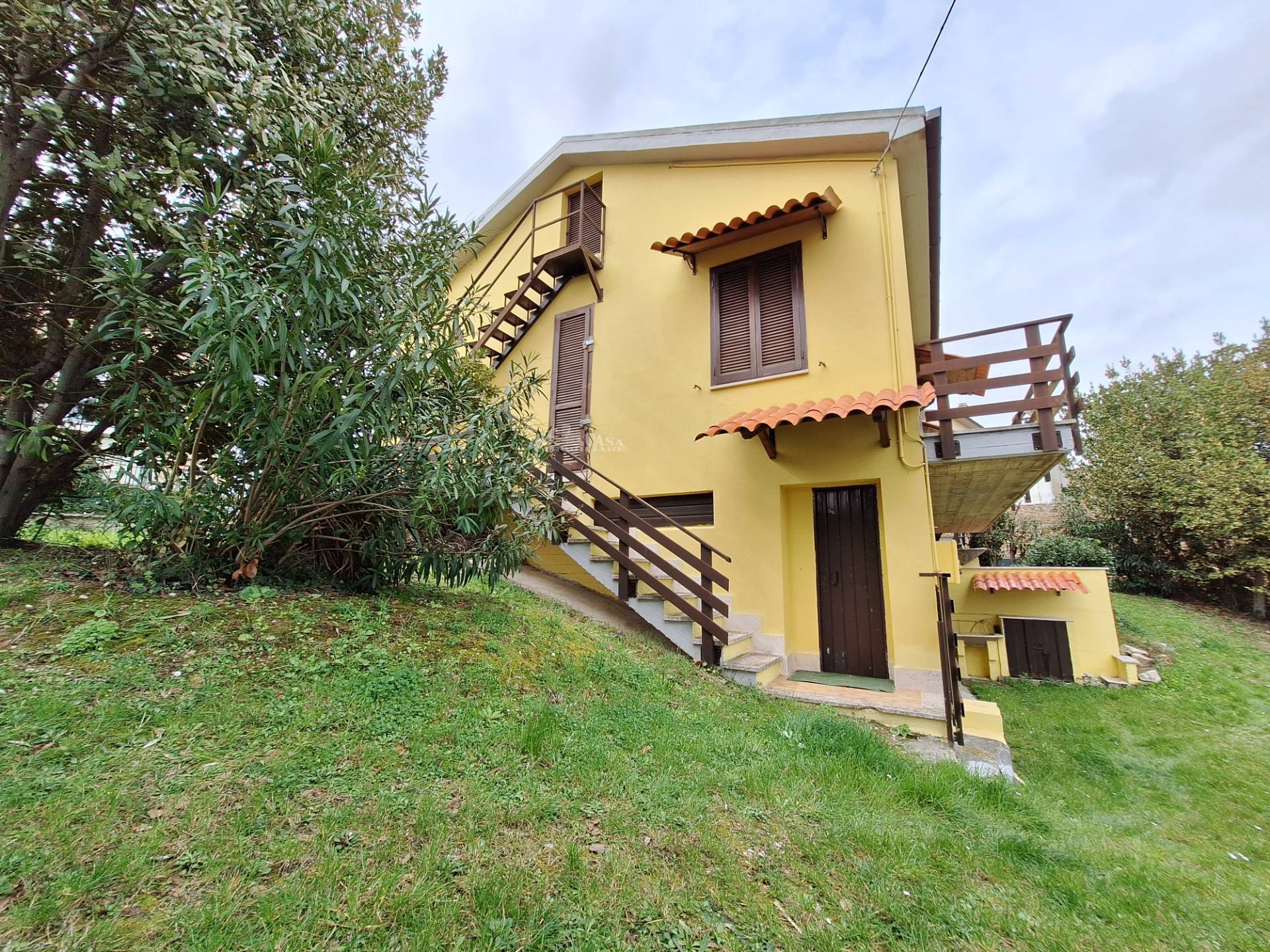 Casa in vendita a Castorano, COLLINARE