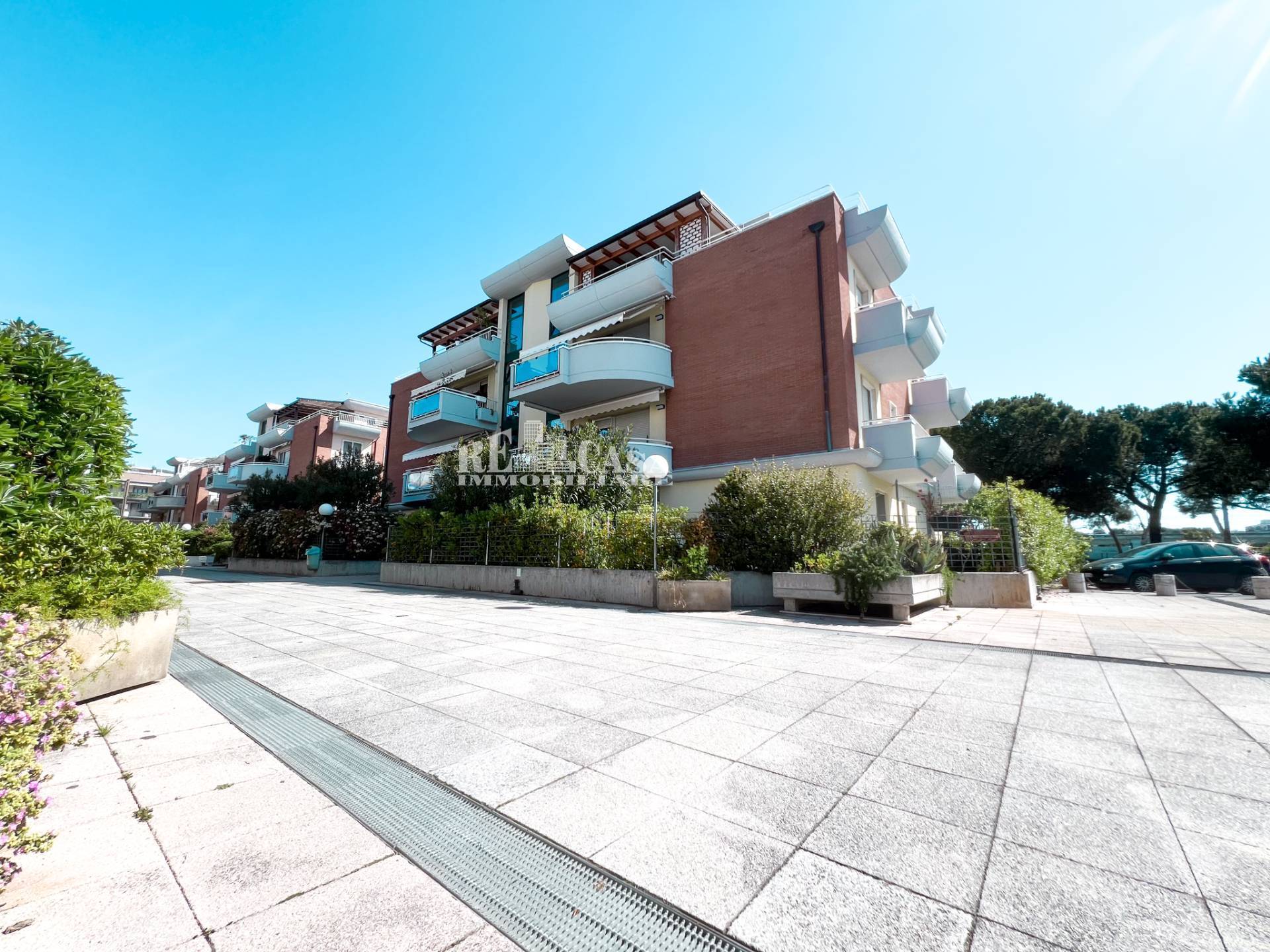 Appartamento in vendita a San Benedetto del Tronto, PORTO D'ASCOLI (centro)