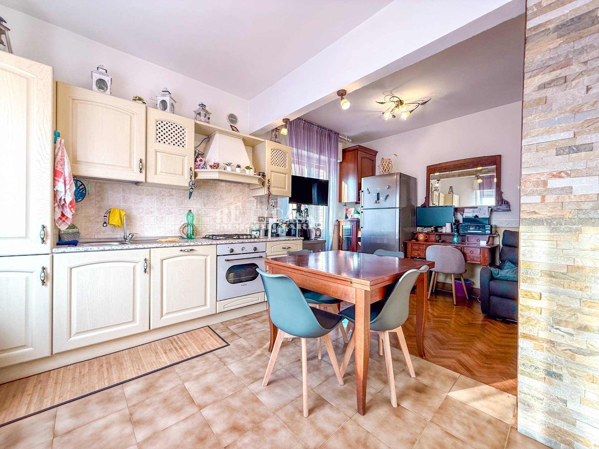 Appartamento in vendita a San Benedetto del Tronto, PORTO D'ASCOLI (centro)