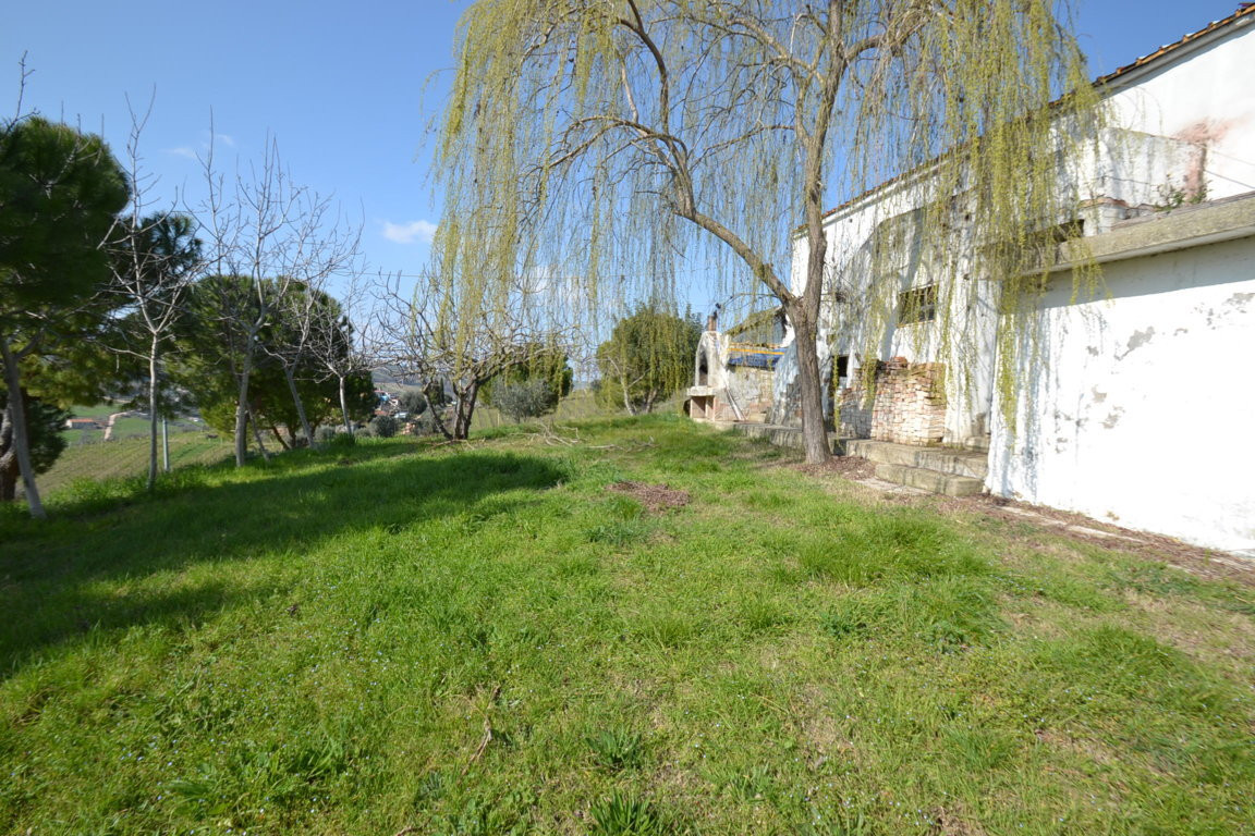 Casale / Rustico in vendita a San Benedetto del Tronto, RESIDENZIALE (sopra la Strada Statale)