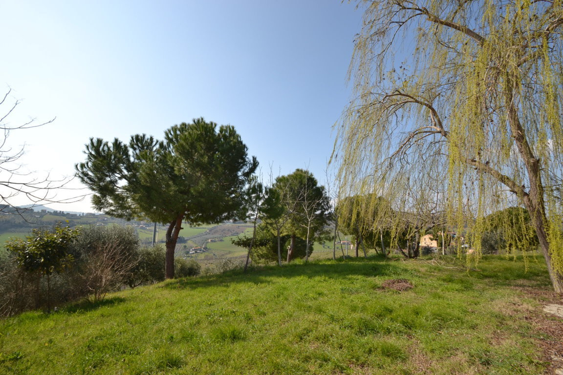 Casale / Rustico in vendita a San Benedetto del Tronto, RESIDENZIALE (sopra la Strada Statale)