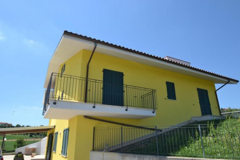 Casale / Rustico in vendita a Offida, COLLINARE