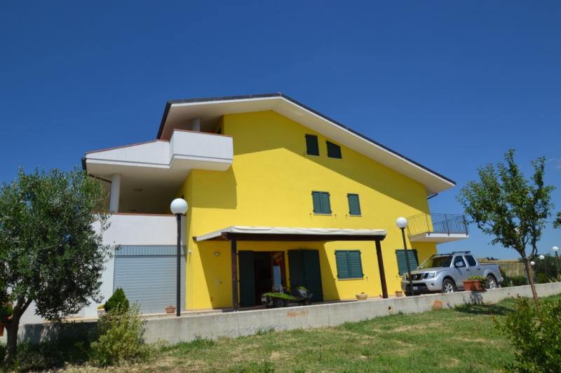 Casale / Rustico in vendita a Offida, COLLINARE