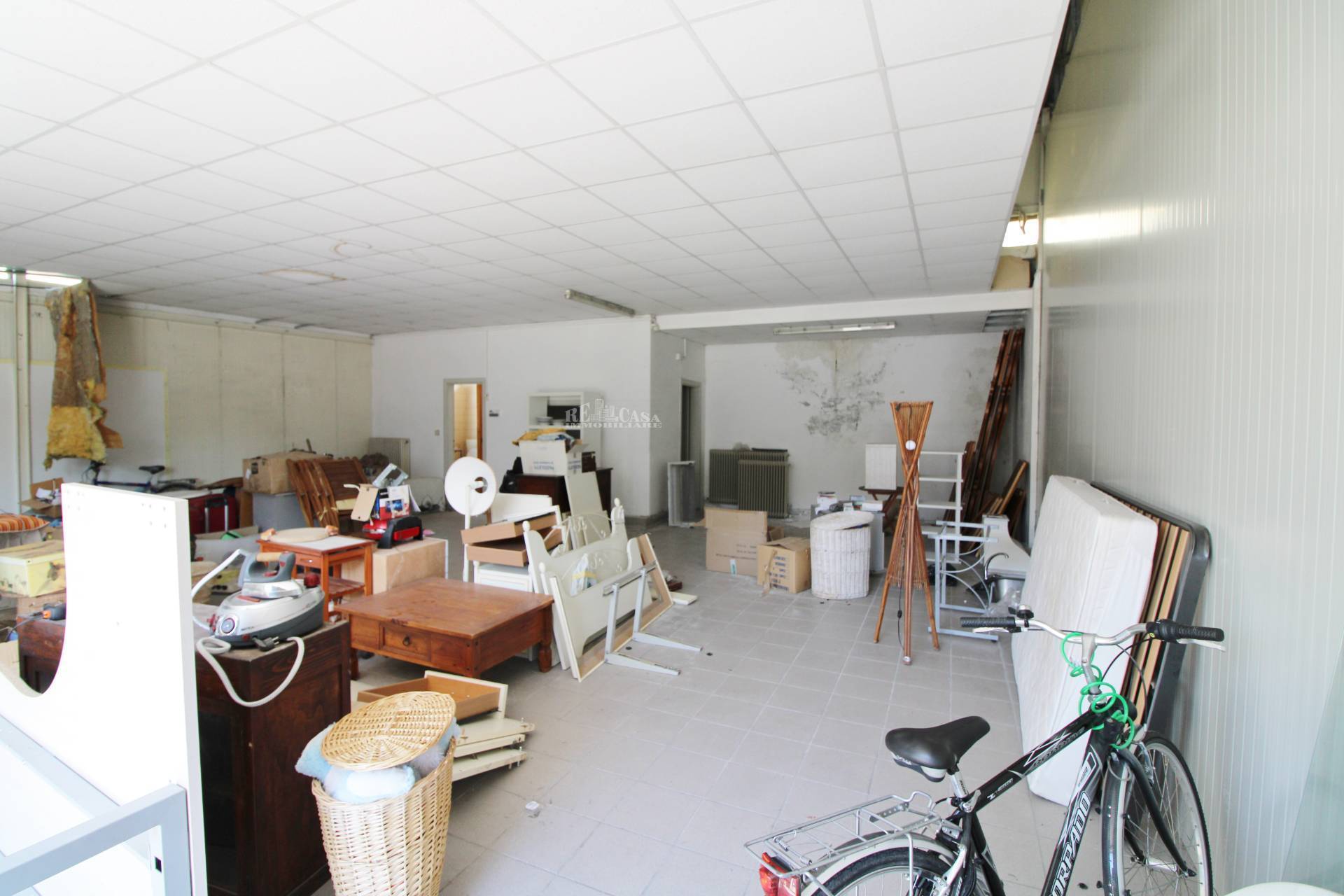 Locale Artigianale in vendita a San Benedetto del Tronto, PORTO D'ASCOLI (residenziale)