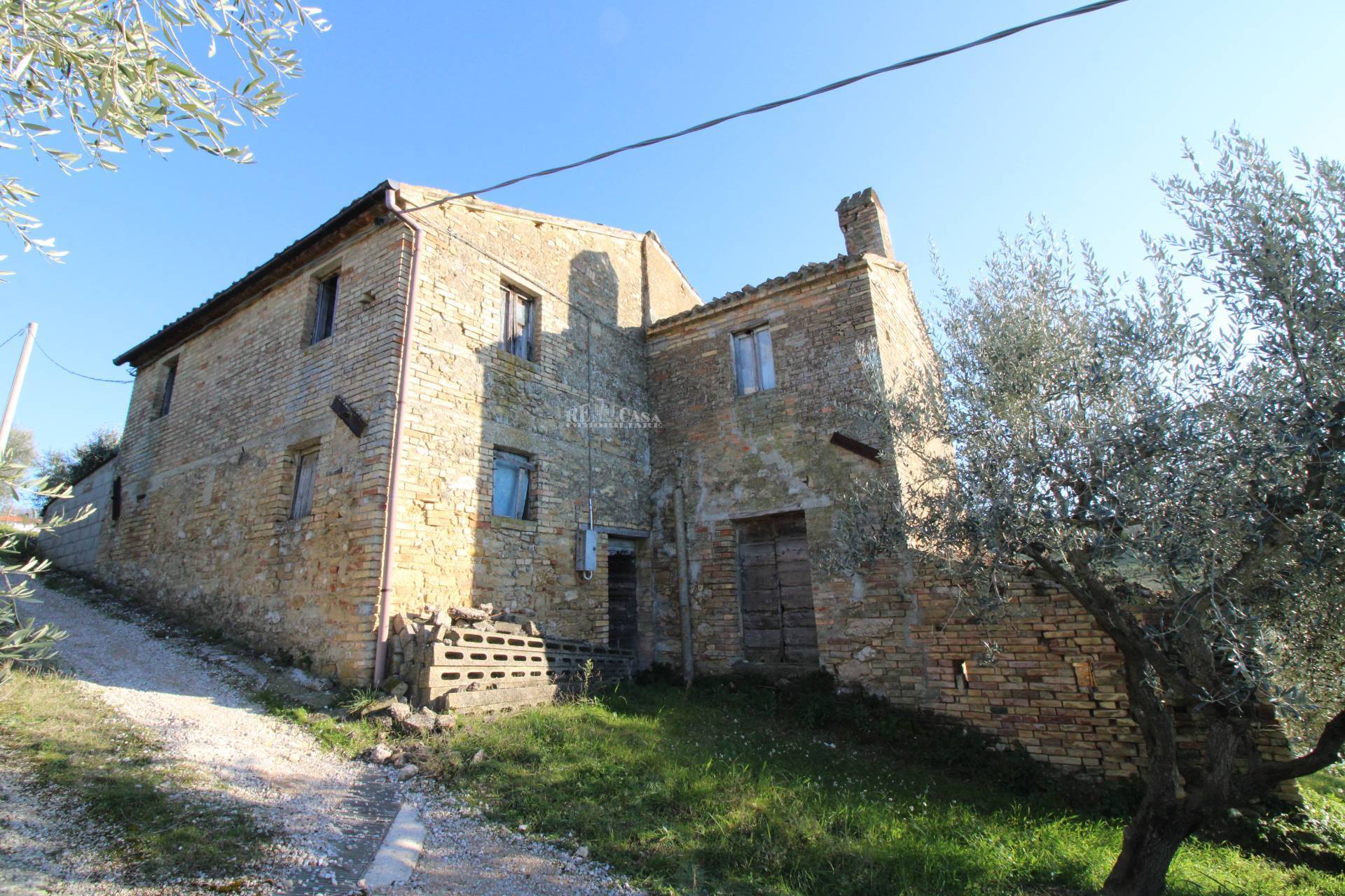 Casale / Rustico in vendita a Acquaviva Picena, RESIDENZIALE