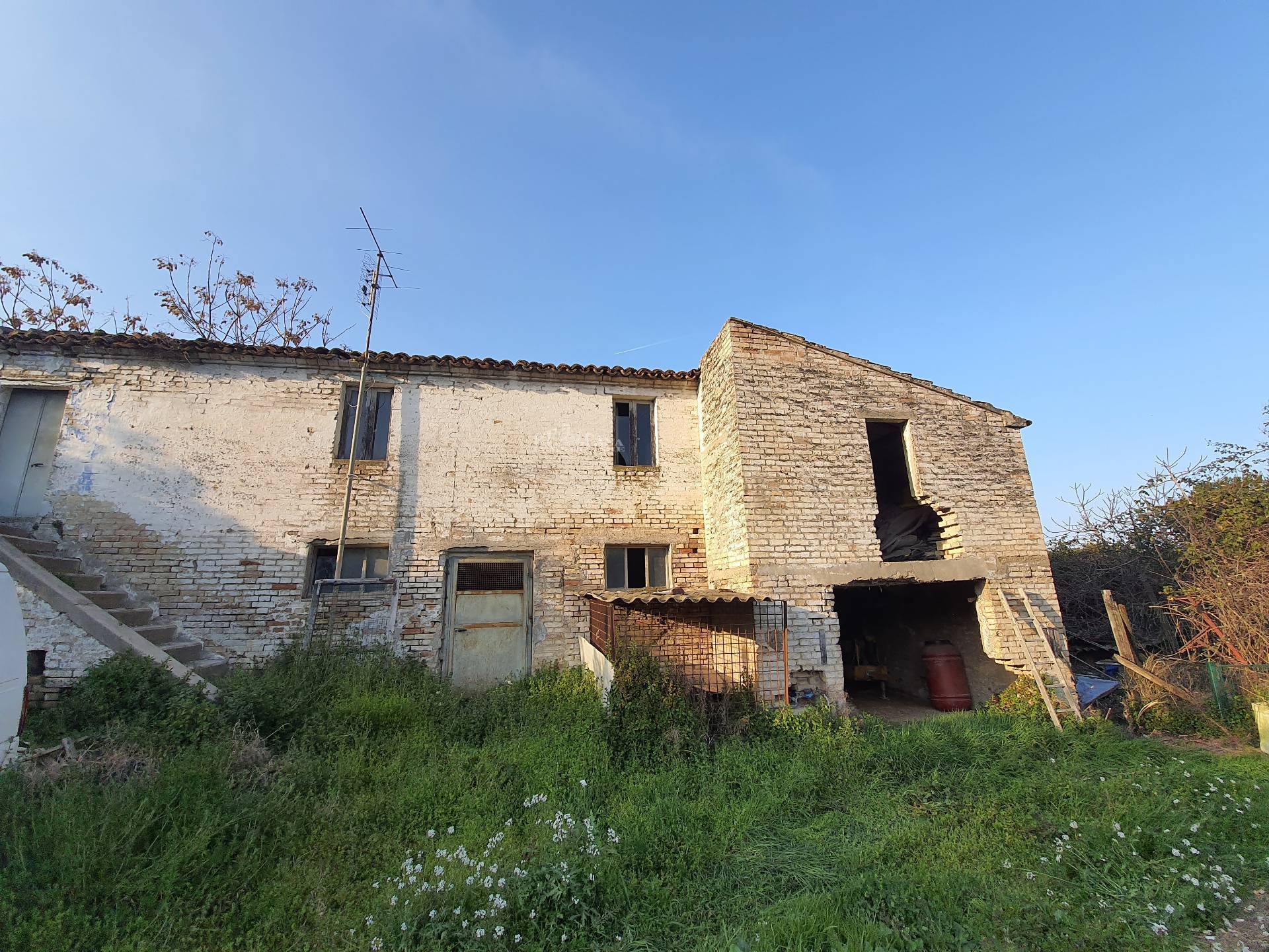 Casa in vendita a Monteprandone, CENTOBUCHI (sotto la salaria)