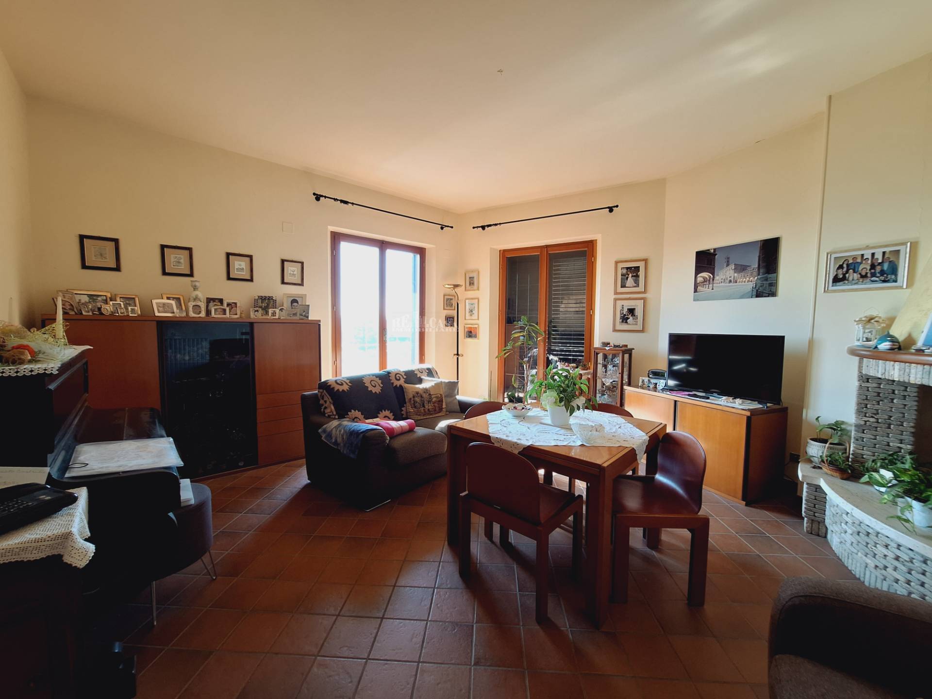 Casa in vendita a Castorano, COLLINARE