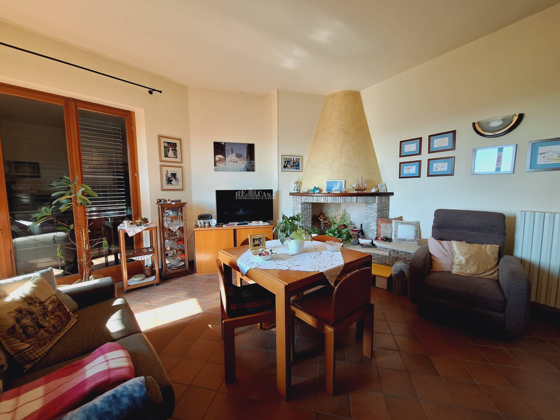 Casa in vendita a Castorano, COLLINARE