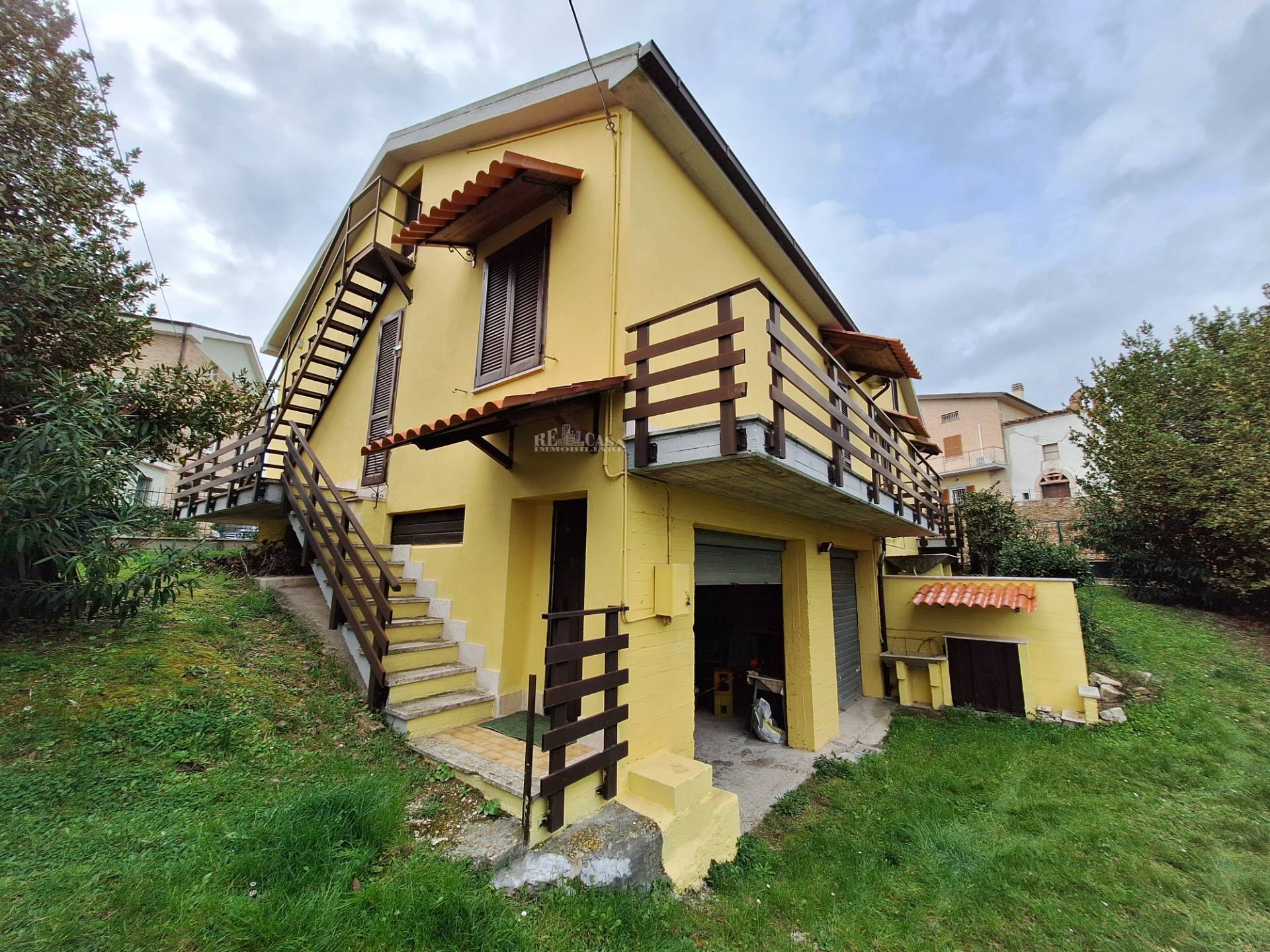 Casa in vendita a Castorano, COLLINARE