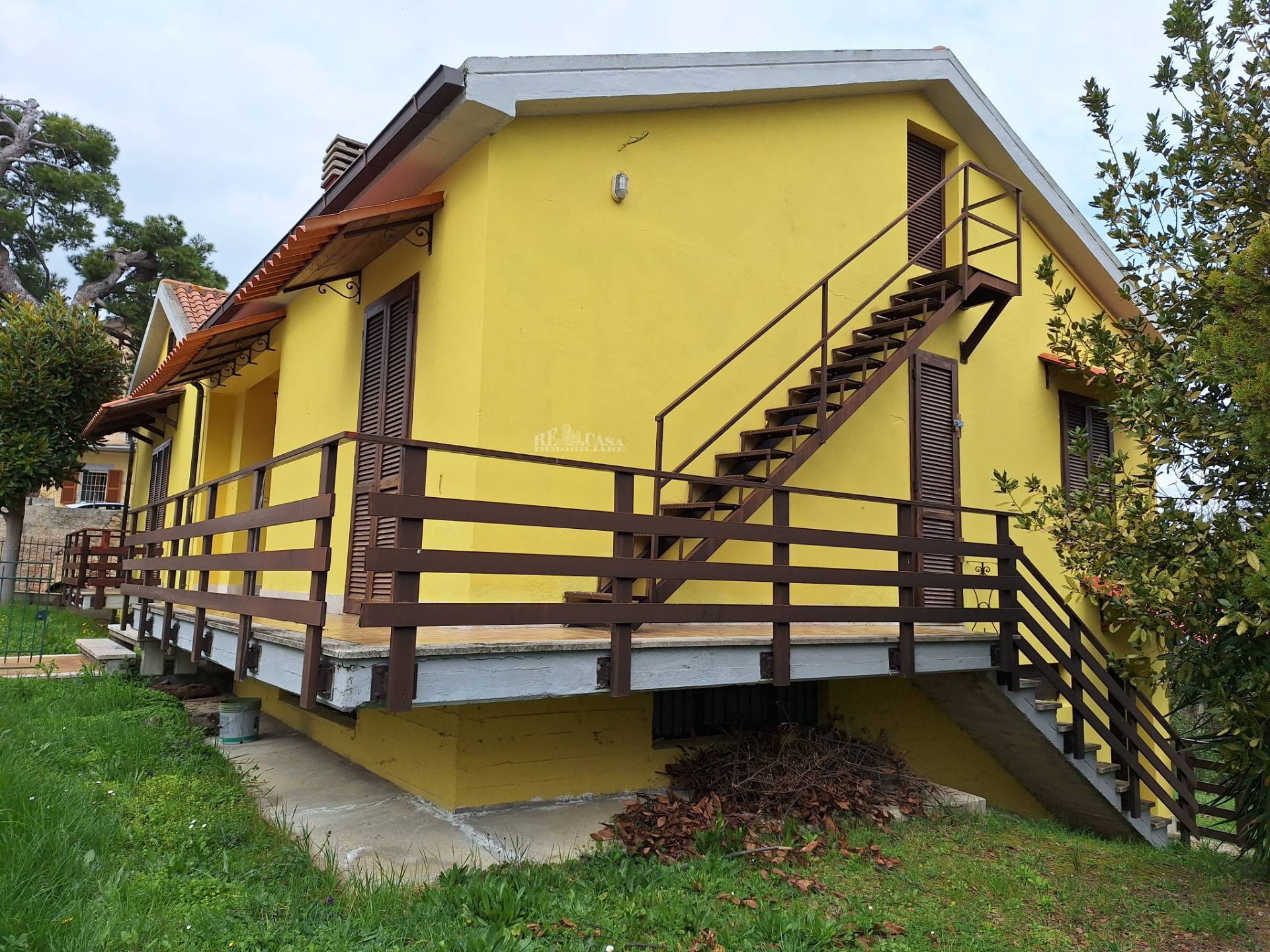 Casa in vendita a Castorano, COLLINARE