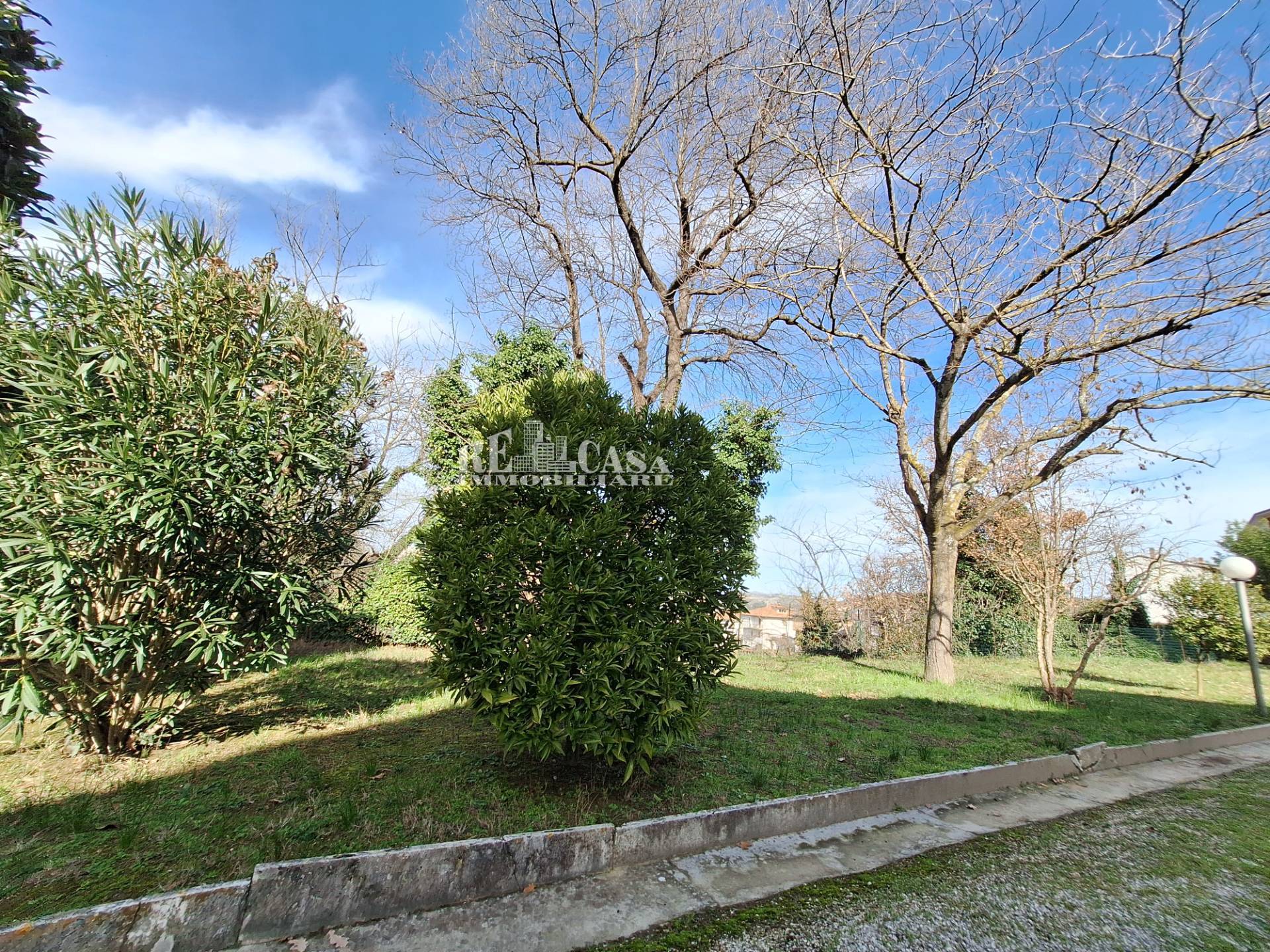 Villa in vendita a Folignano, CASE DI COCCIA