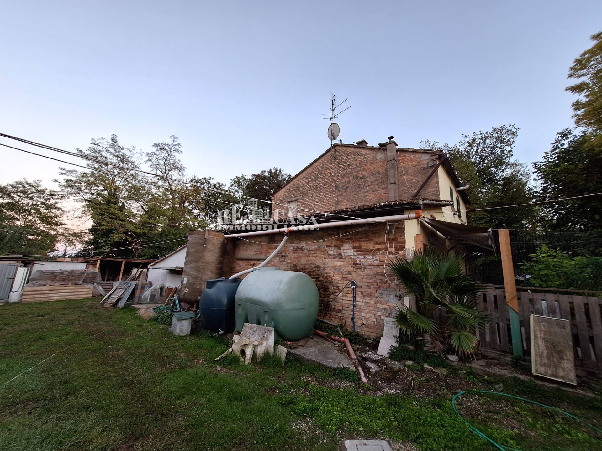Casale / Rustico in vendita a Spinetoli, PAGLIARE DEL TRONTO