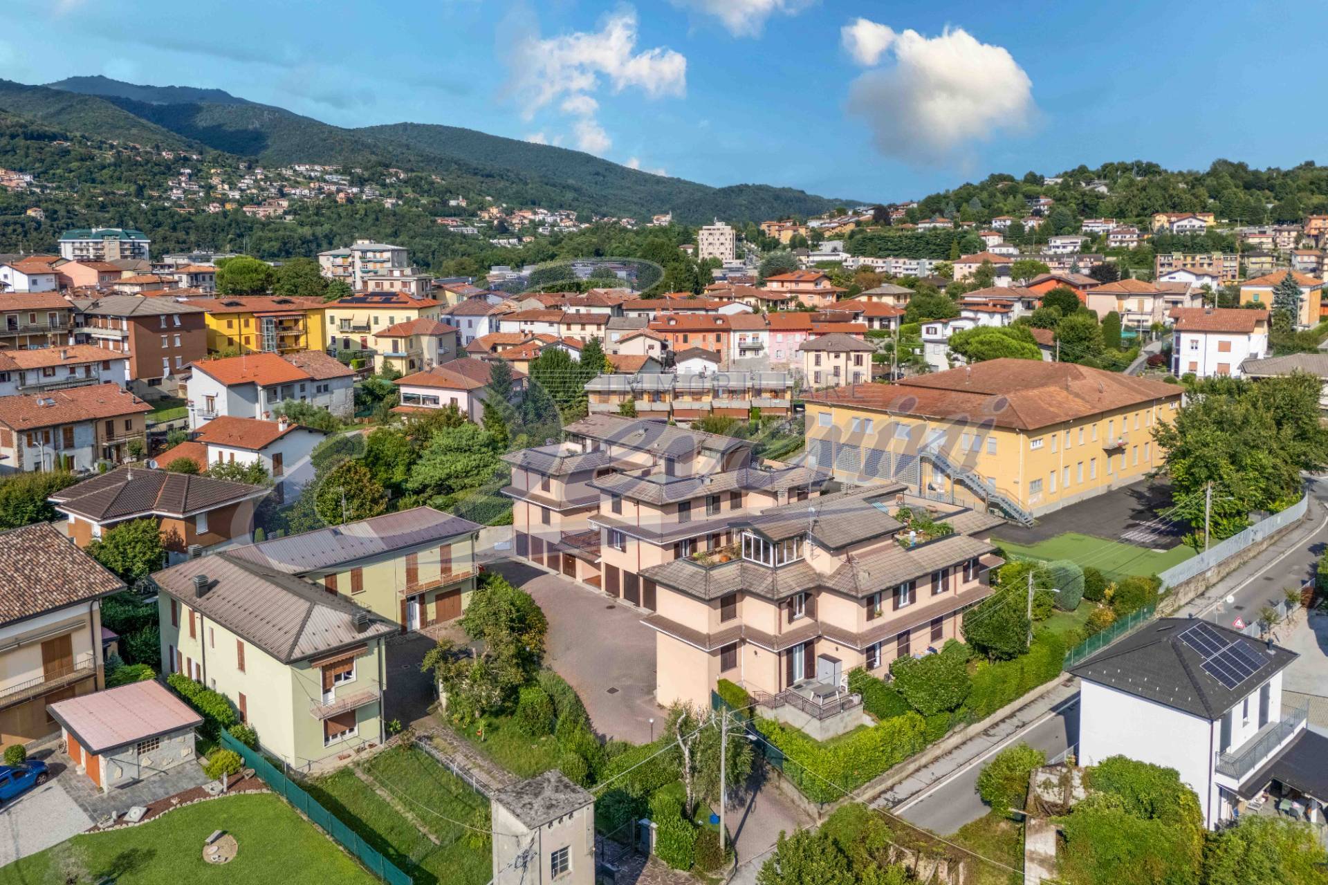Appartamento in vendita a Lipomo