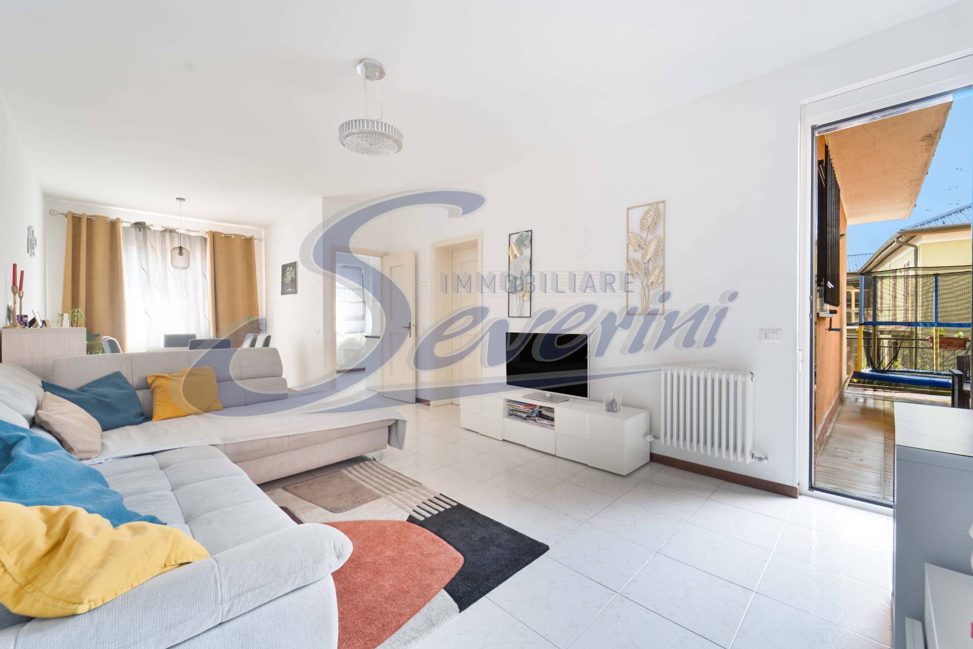 Appartamento in vendita a Lipomo