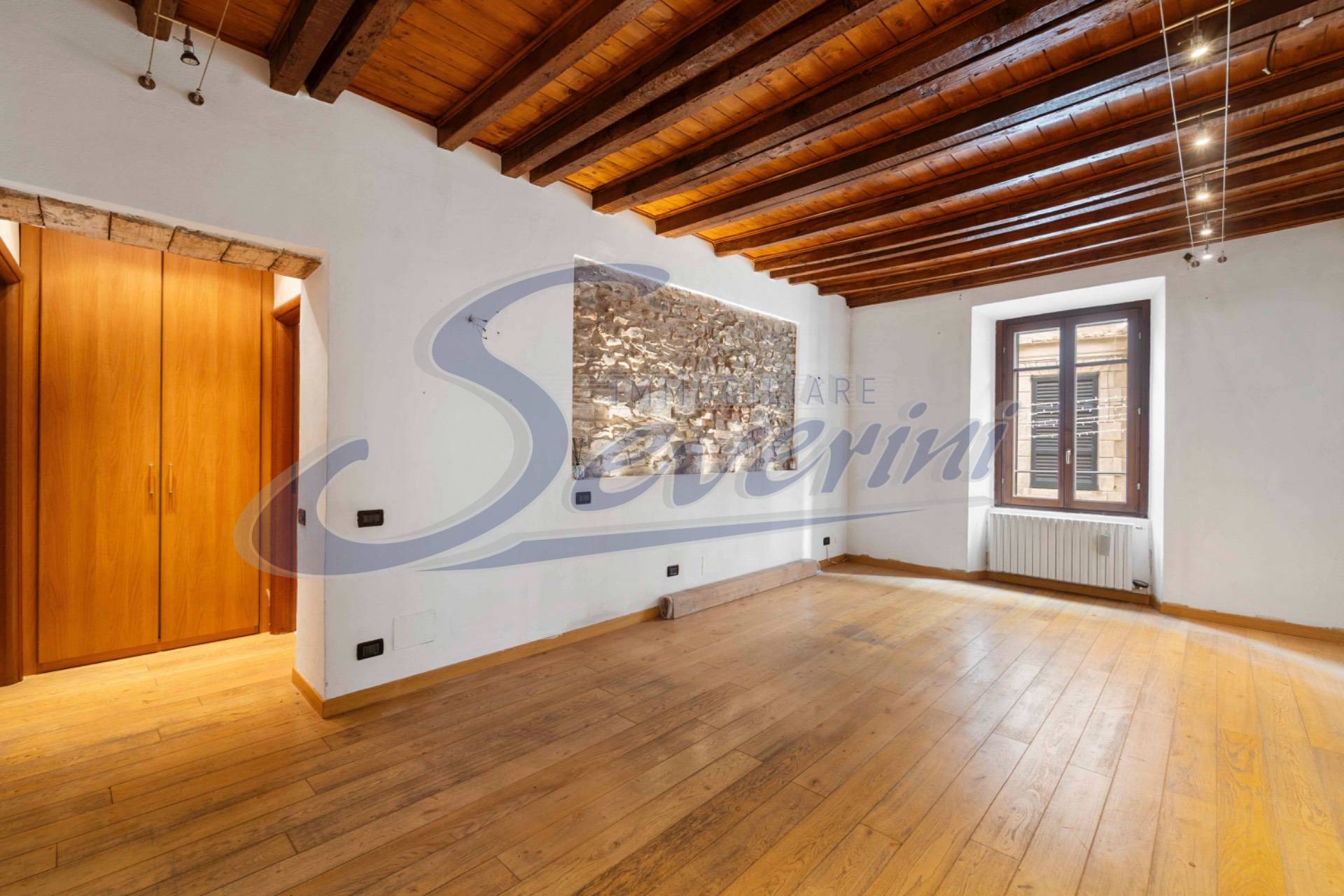 Appartamento in palazzo d\'epoca in vendita a Como, Centro Storico