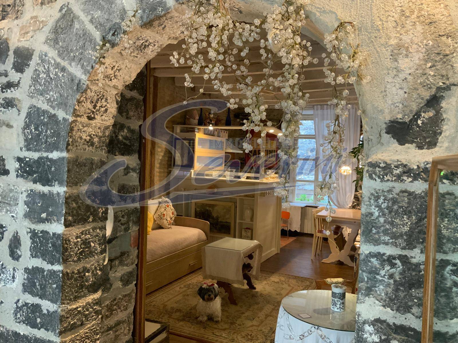 Appartamento in palazzo d\'epoca in affitto a Como