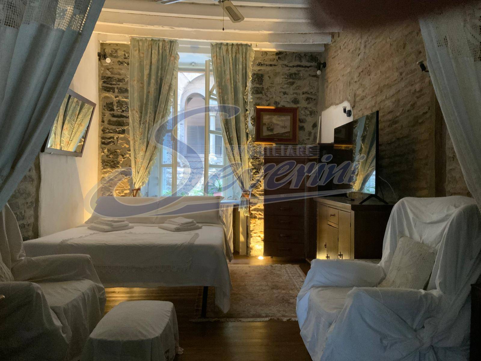 Appartamento in palazzo d\'epoca in affitto a Como