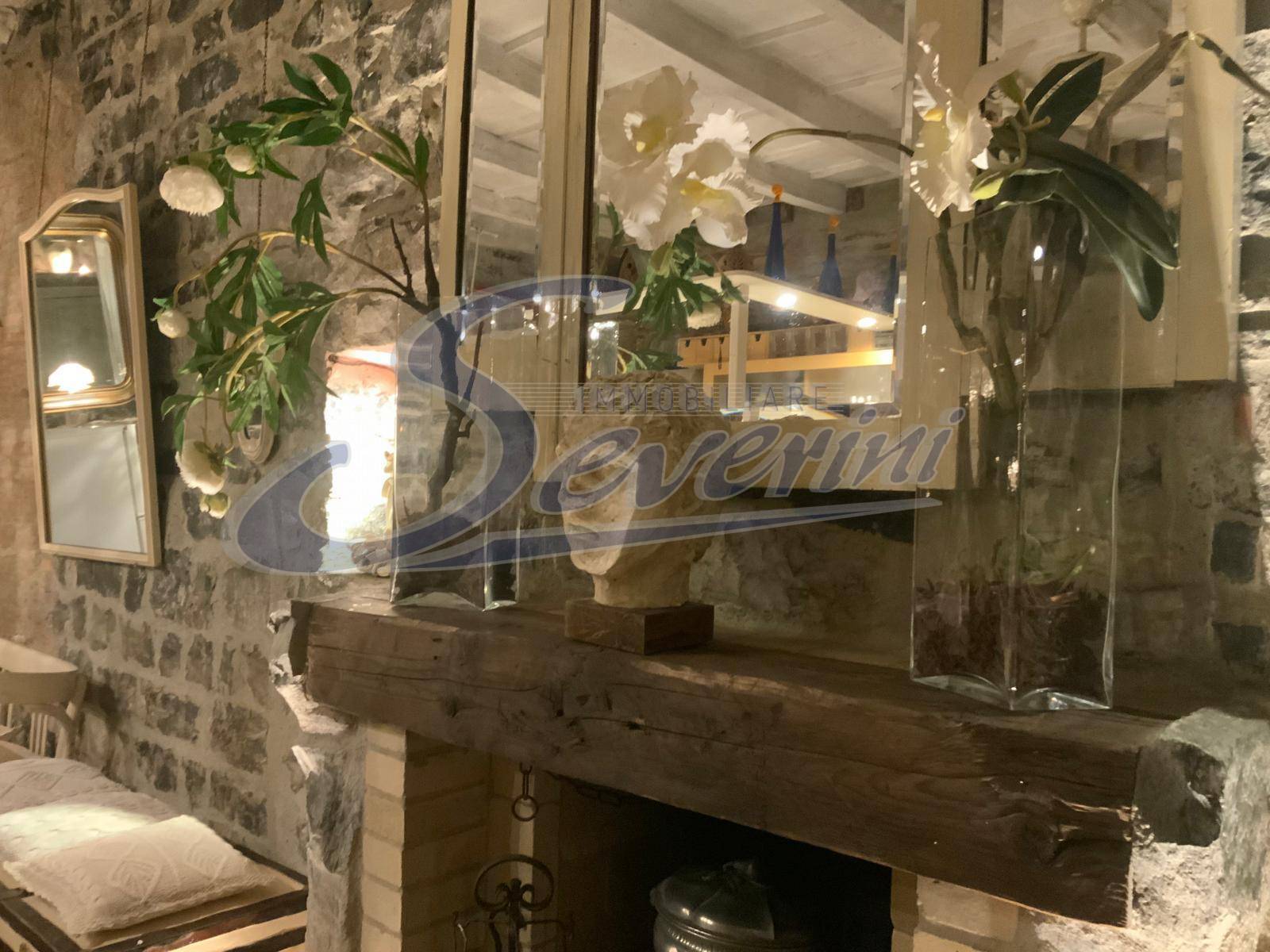 Appartamento in palazzo d\'epoca in affitto a Como