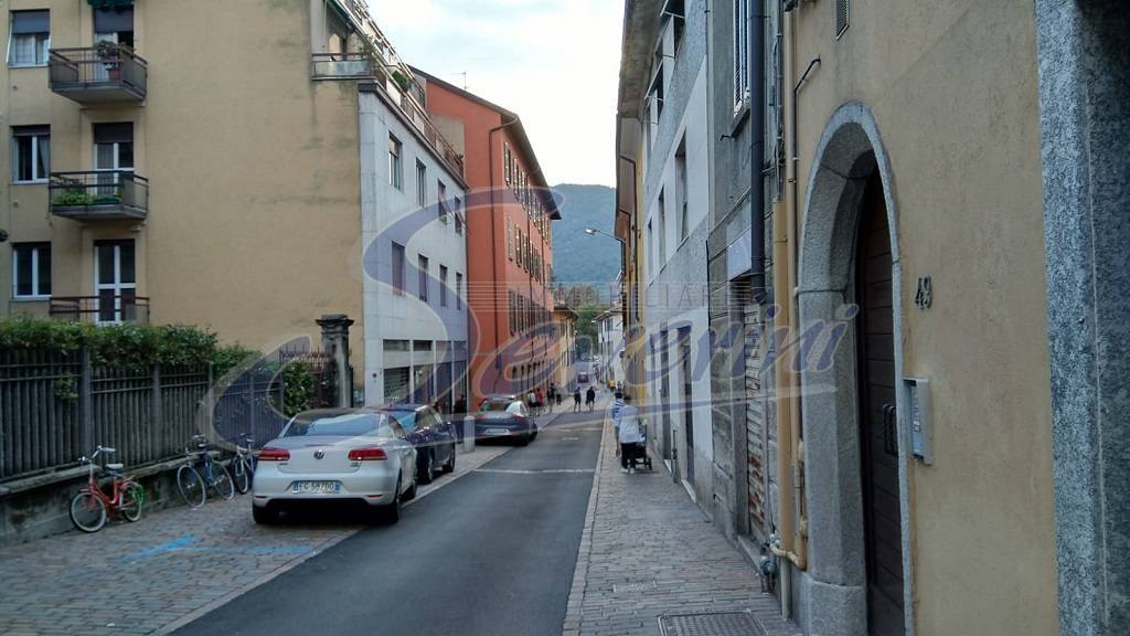 Appartamento in affitto a Como, Borghi