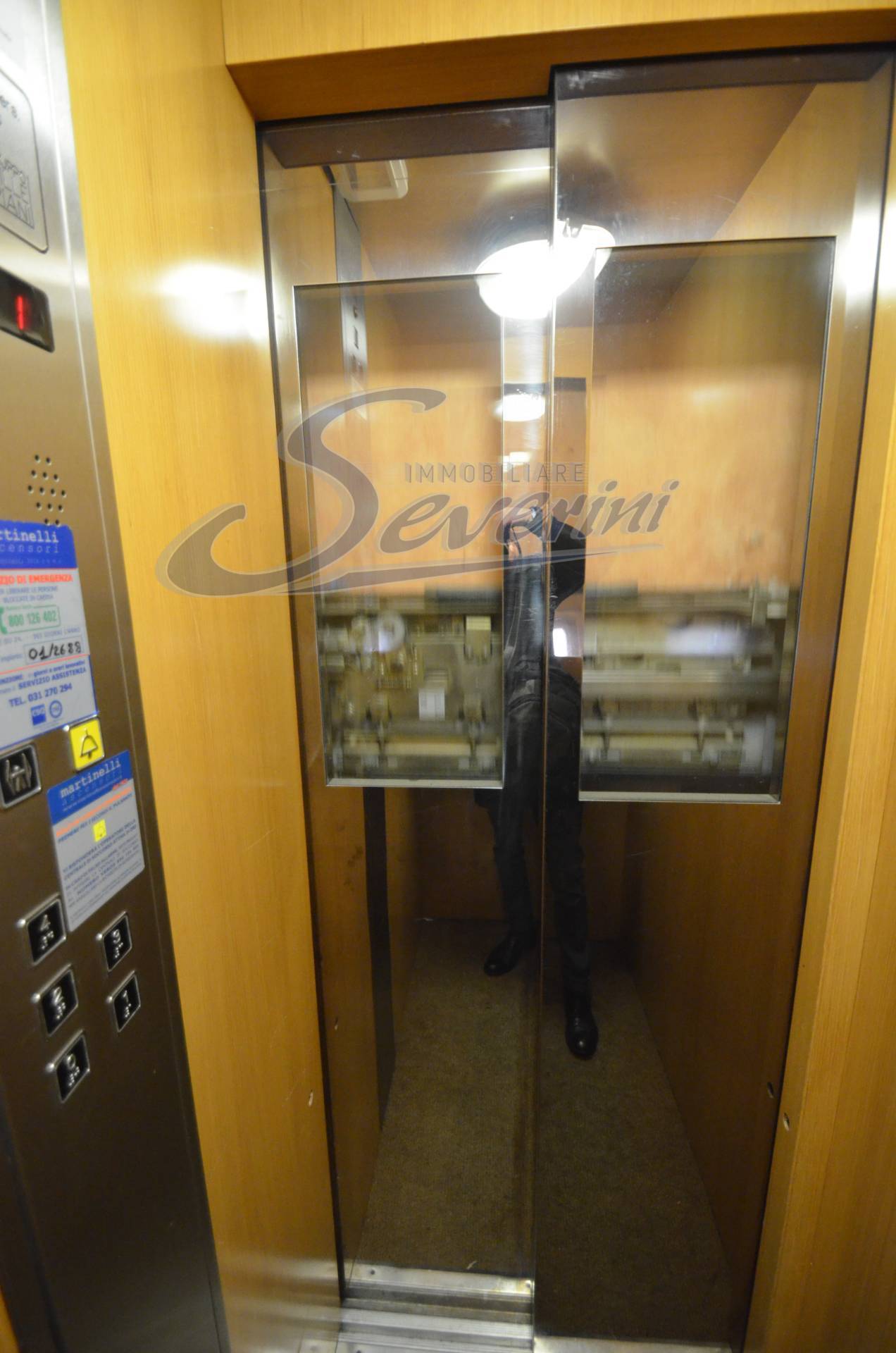 Appartamento in casa d\'epoca in vendita a Como, Centro Storico