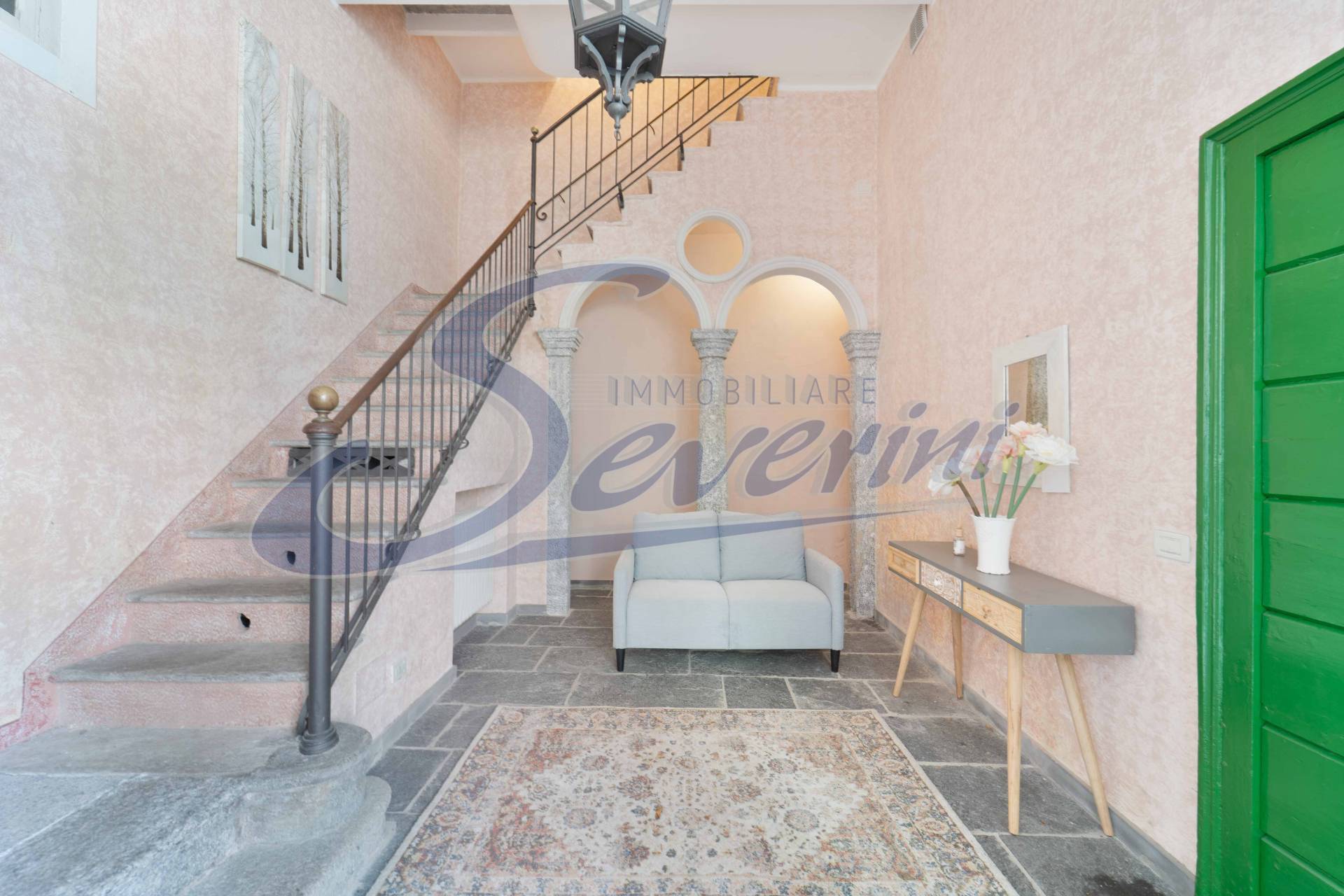 Villa in vendita a Albese con Cassano