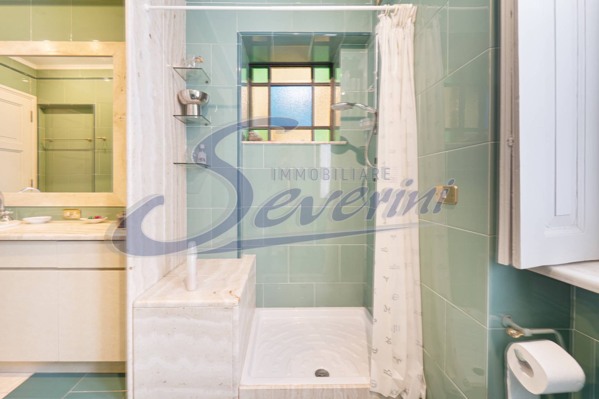 Villa in vendita a Albese con Cassano