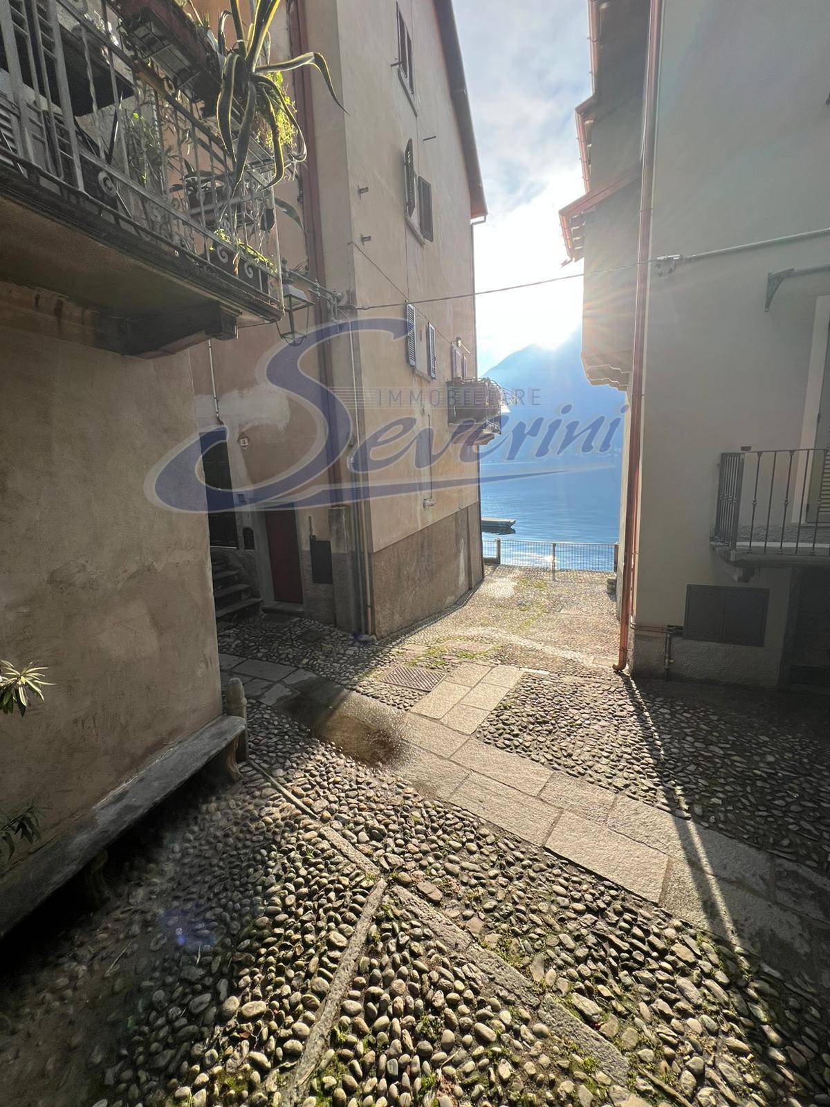 Appartamento in casa d\'epoca in vendita a Colonno