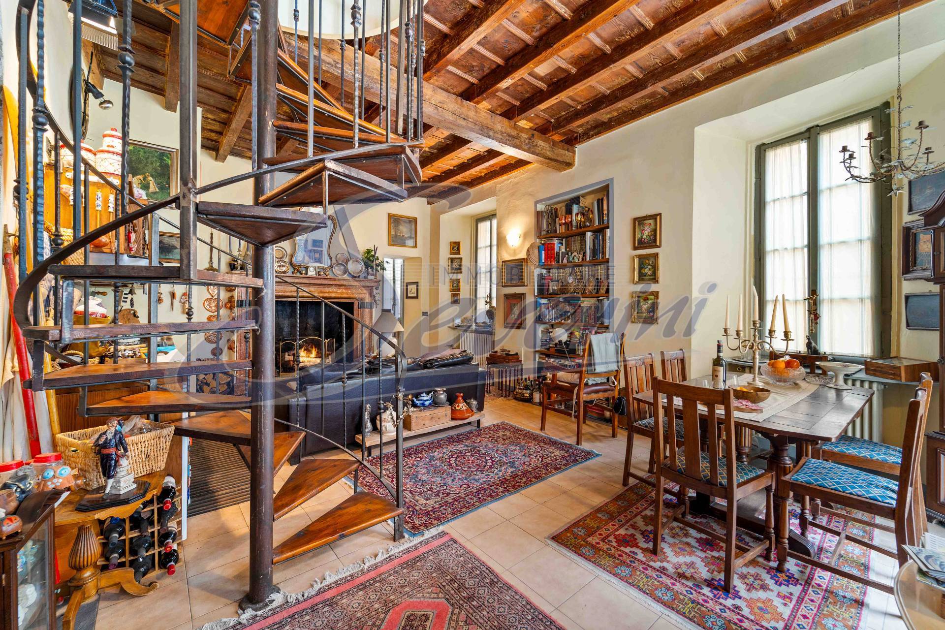 Appartamento in casa d\'epoca in vendita a Colonno