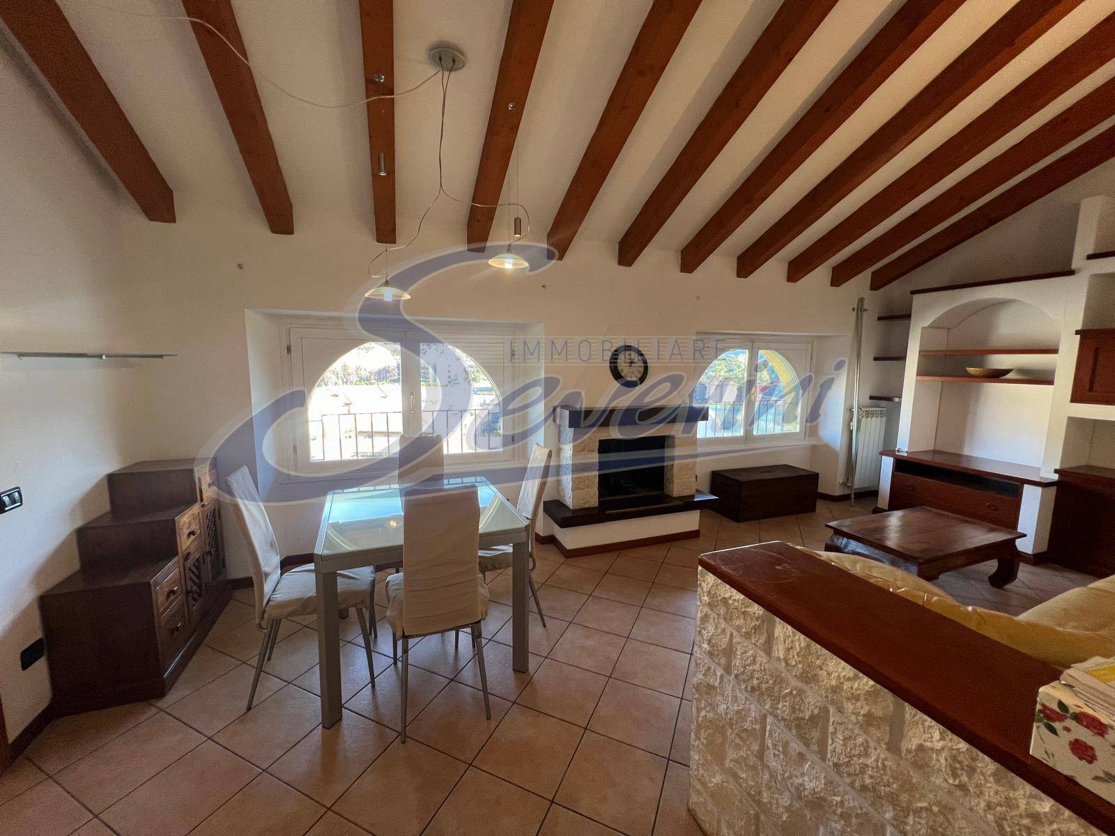 Trilocale in affitto a Como