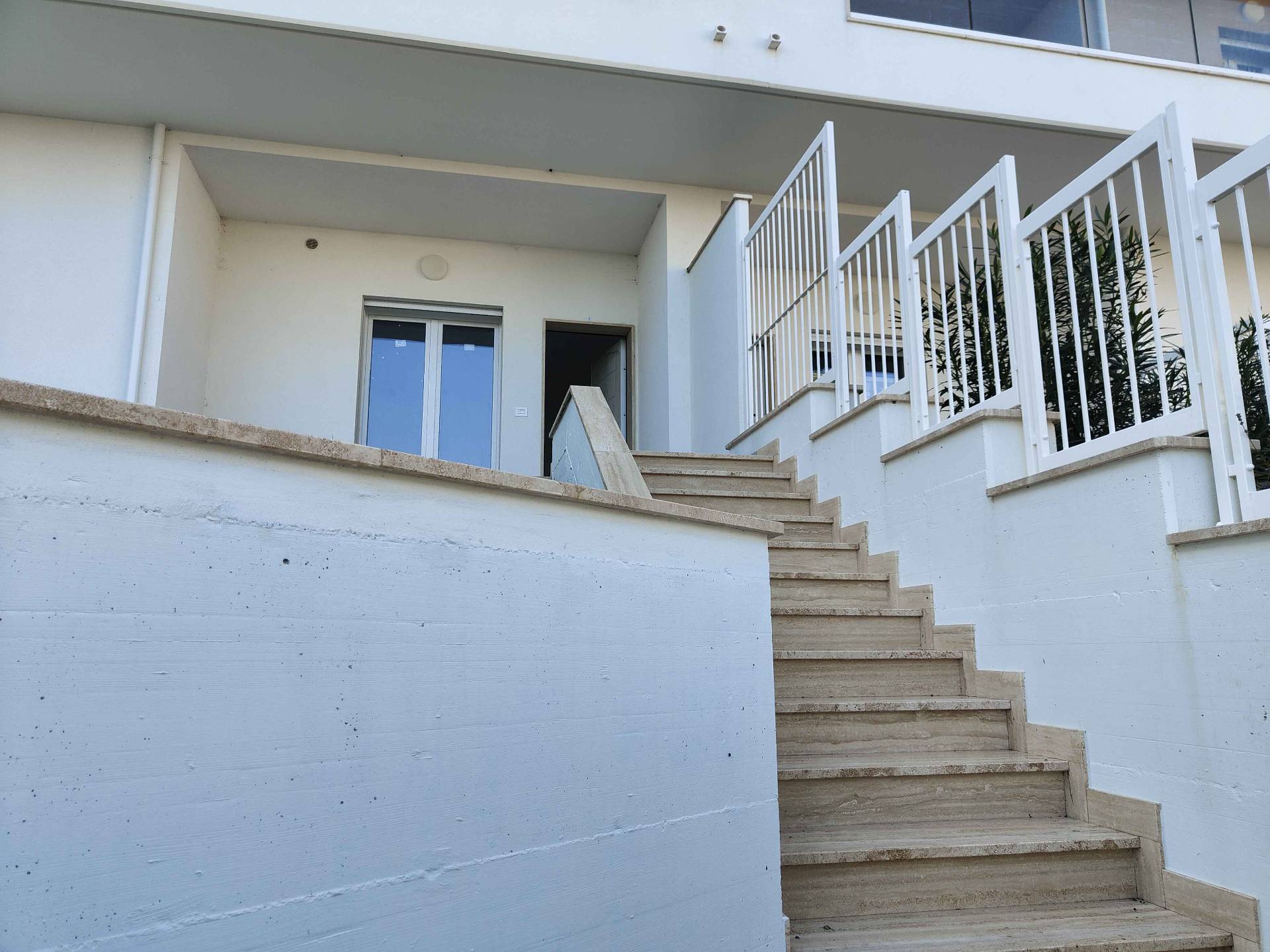 Appartamento in vendita a Acquaviva Picena, Centrale