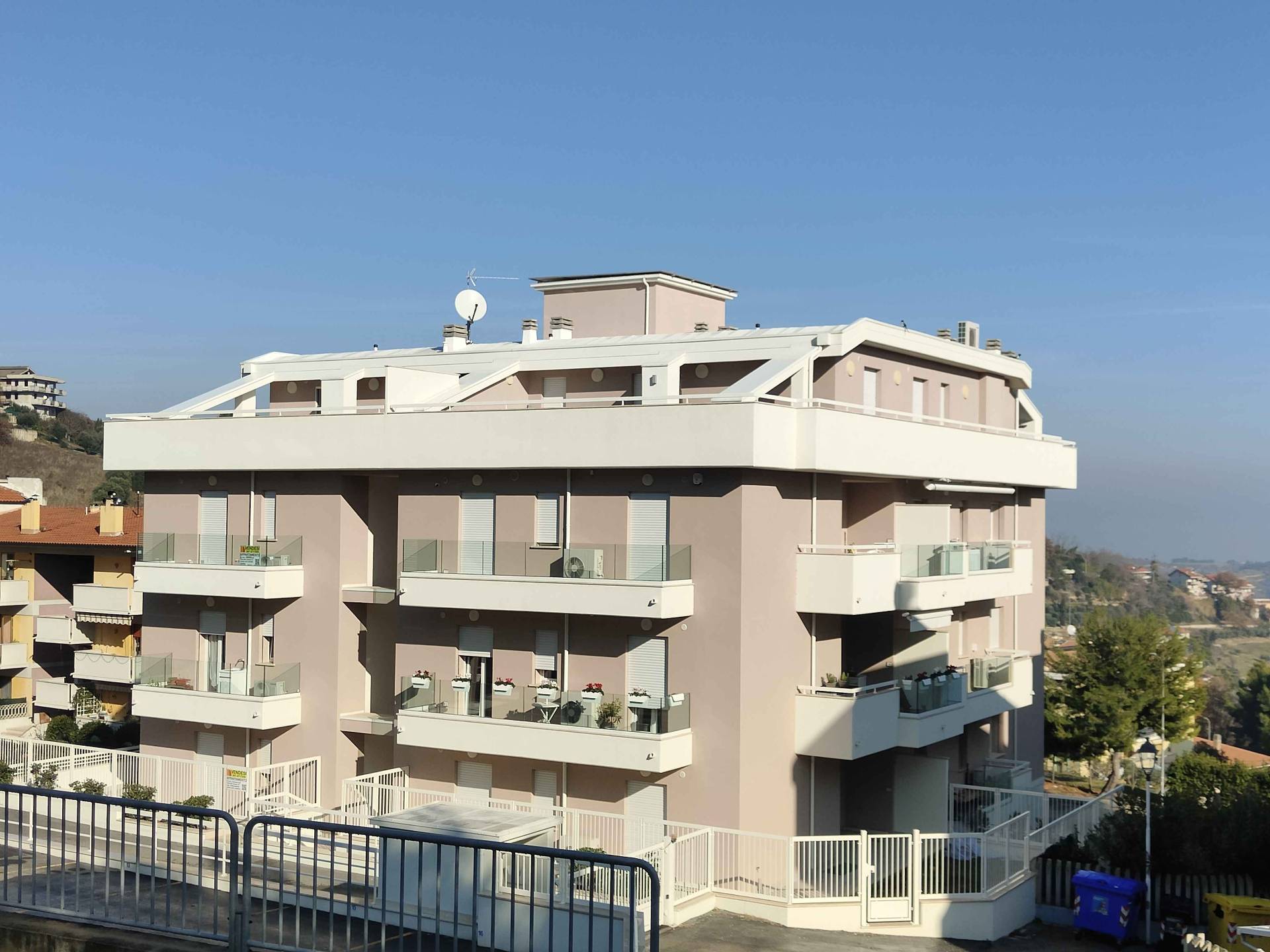 Appartamento in vendita a Acquaviva Picena, Centrale