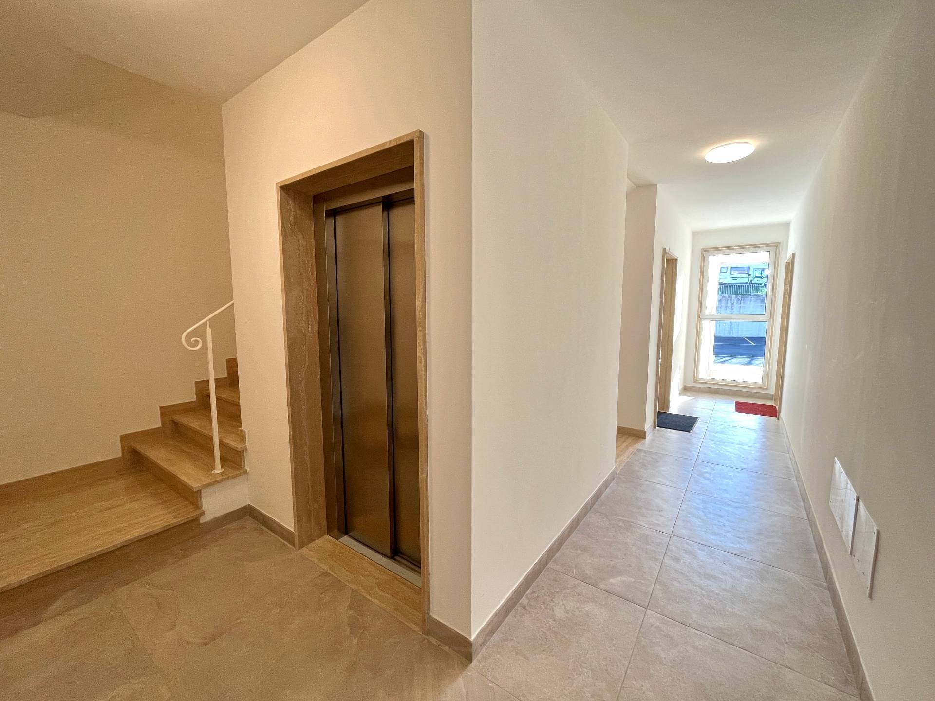 Appartamento in vendita a Acquaviva Picena, Centrale