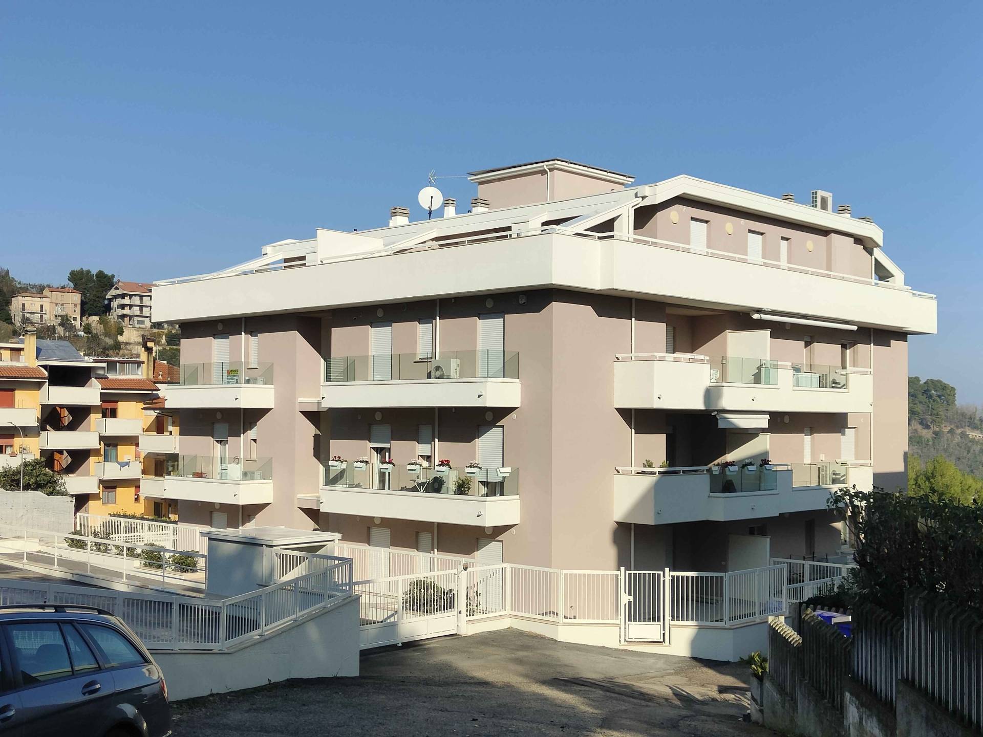 Appartamento in vendita a Acquaviva Picena, Centrale