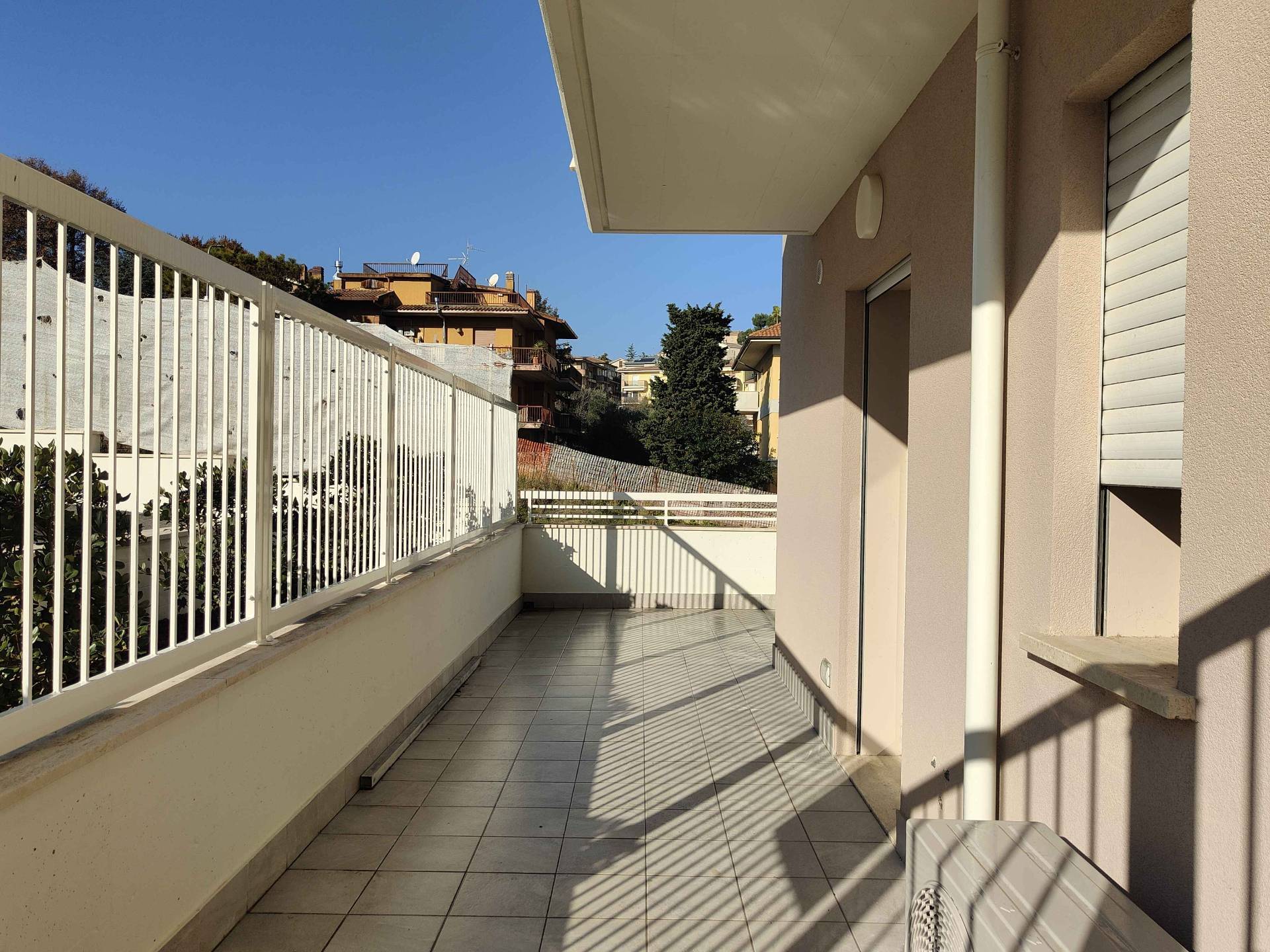 Appartamento in vendita a Acquaviva Picena, Centrale