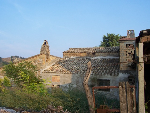 Rustico/Casale in vendita a Acquaviva Picena