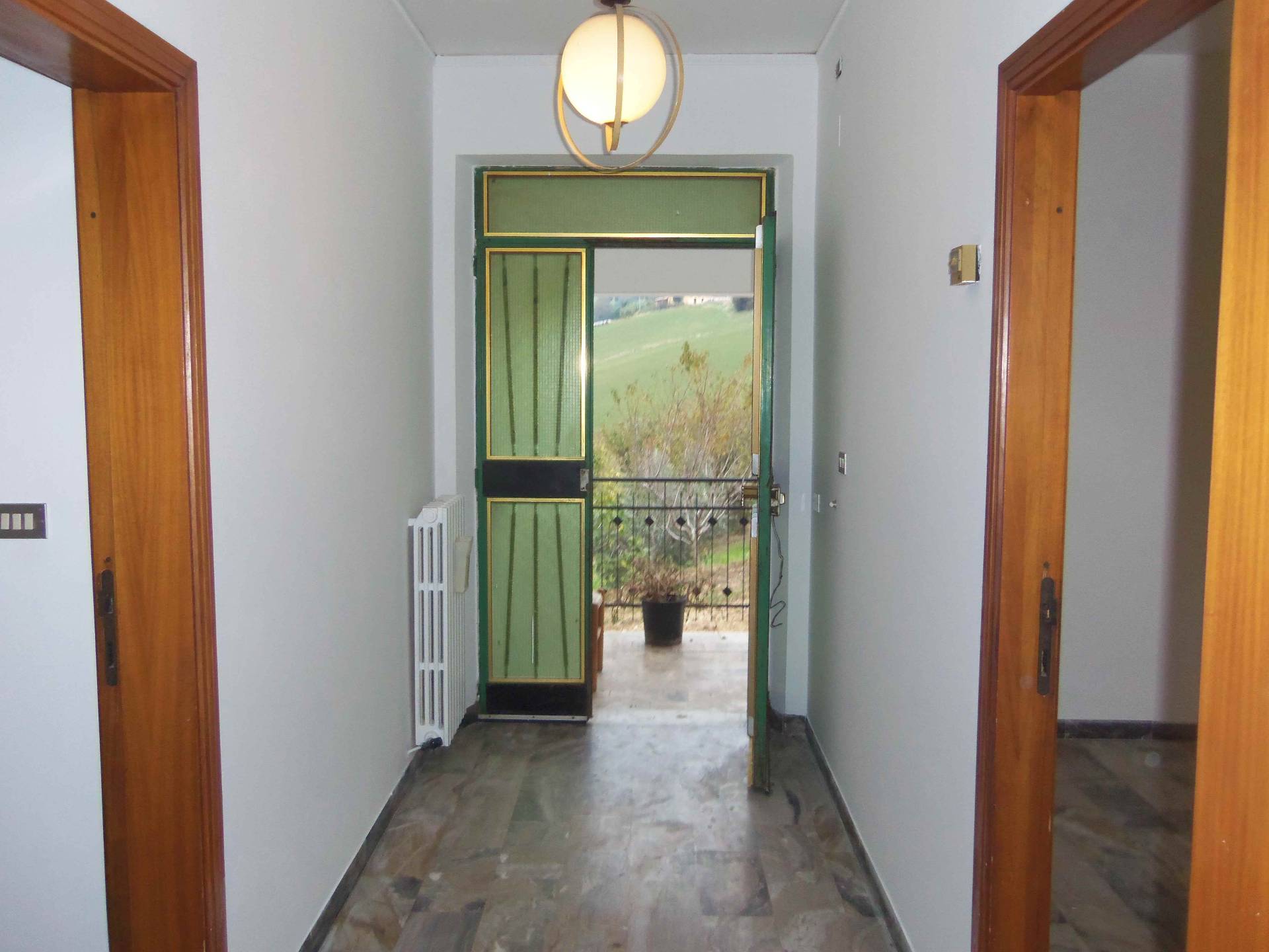 Rustico/Casale in vendita a Acquaviva Picena