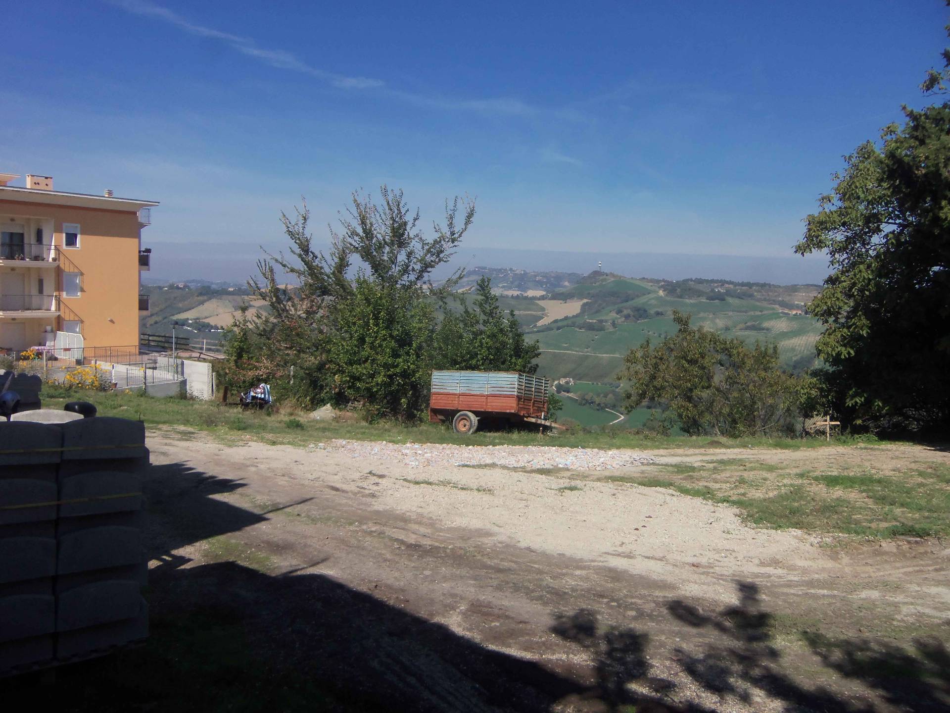 Terreno edificabile in vendita a Acquaviva Picena, Centrale