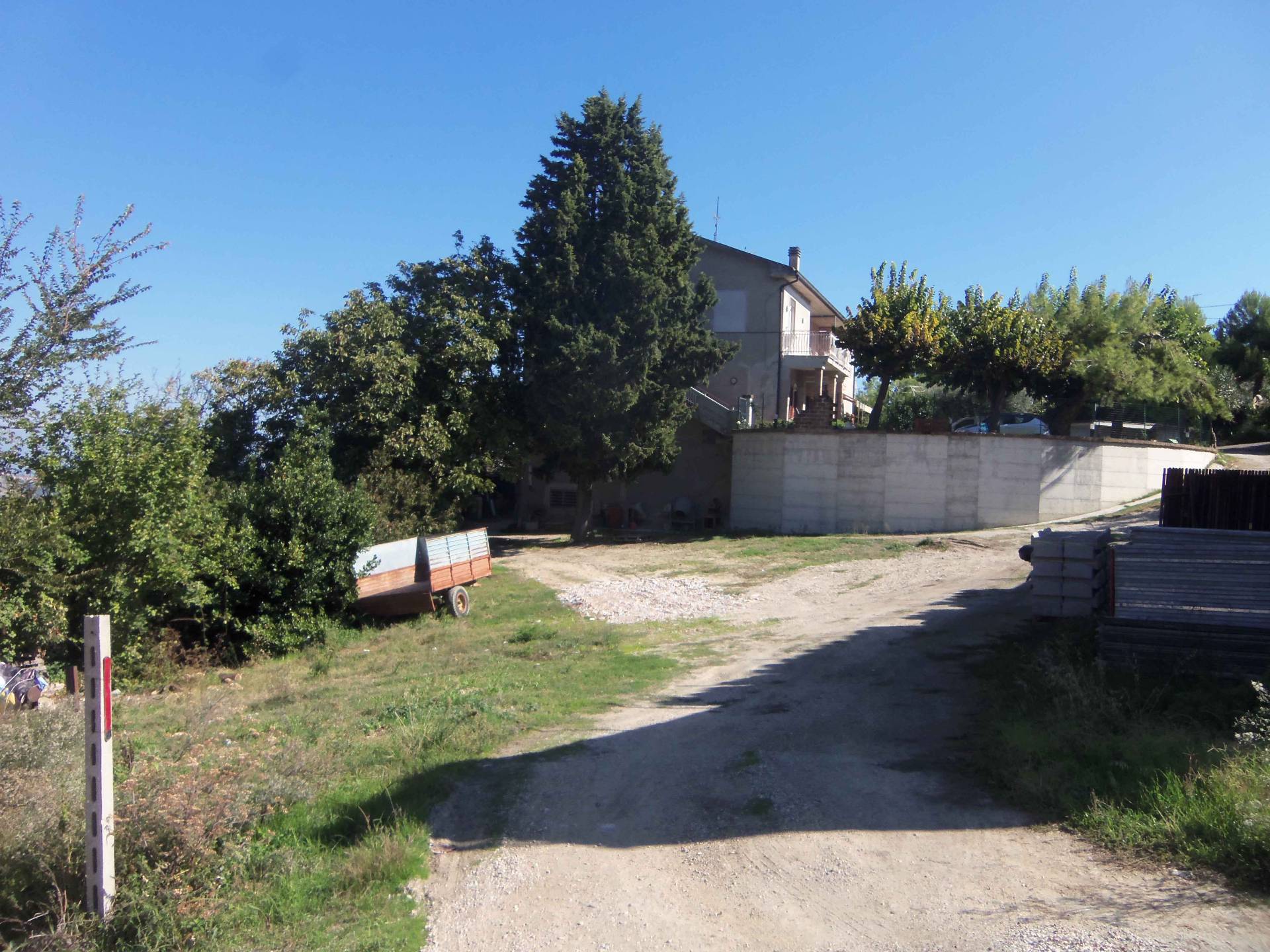 Terreno edificabile in vendita a Acquaviva Picena, Centrale