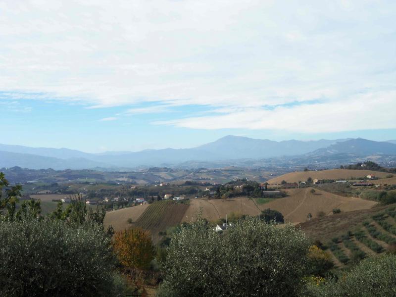 Terreno edificabile in vendita a Acquaviva Picena, Centrale