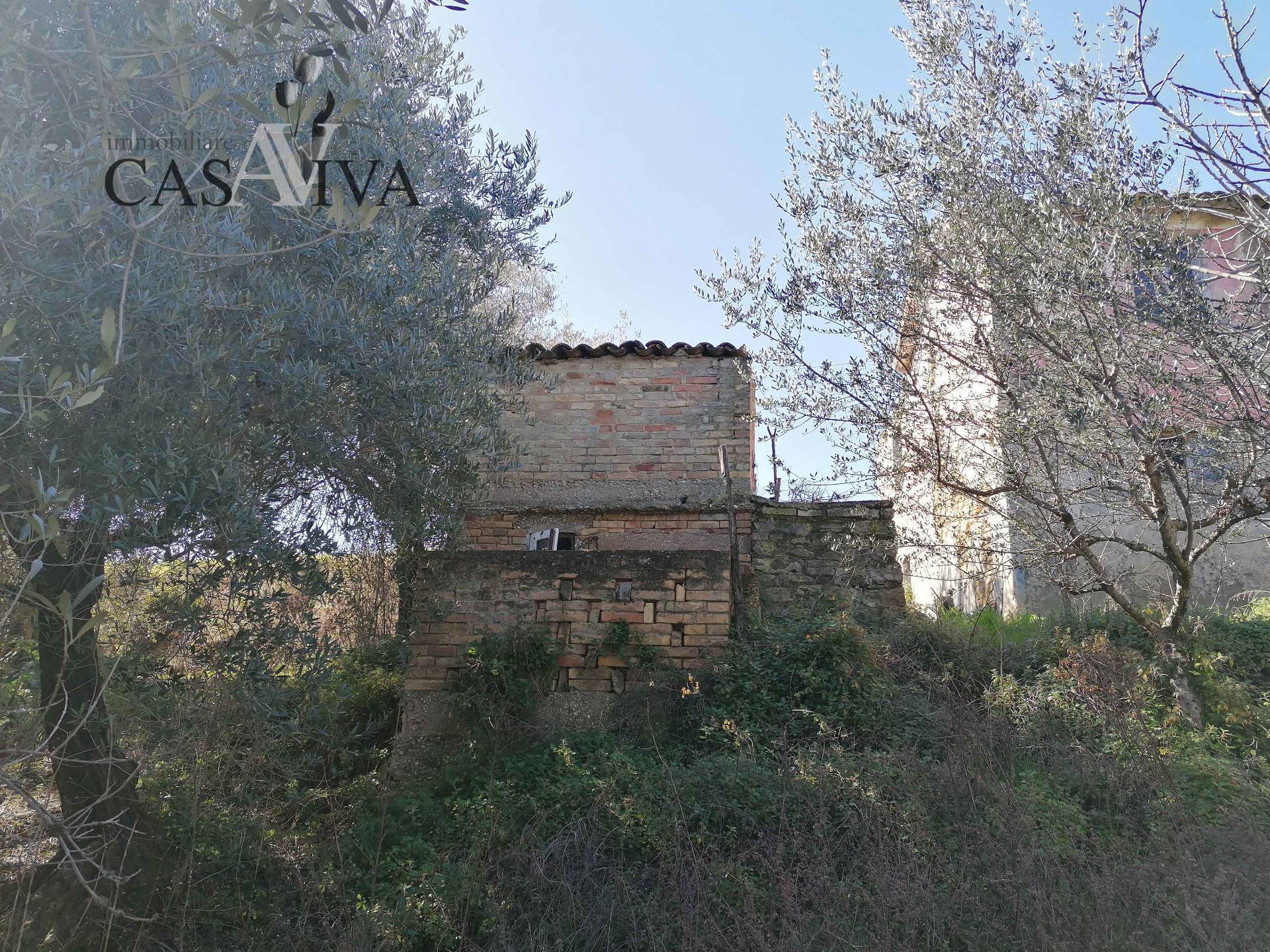 Rustico/Casale in vendita a Acquaviva Picena